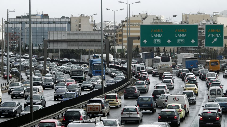 https://ellada.press/wp-content/uploads/2025/01/Έρευνα-Όλο-και-πιο-παλιά-τα-αυτοκίνητα-στην-ΕΕ-–.jpg
