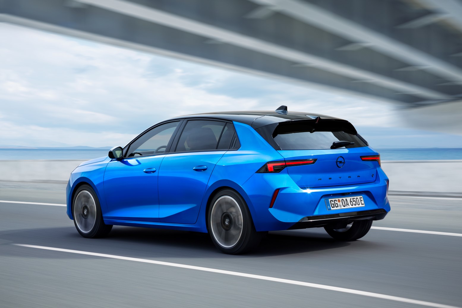 2-opel-astra-electric-2024