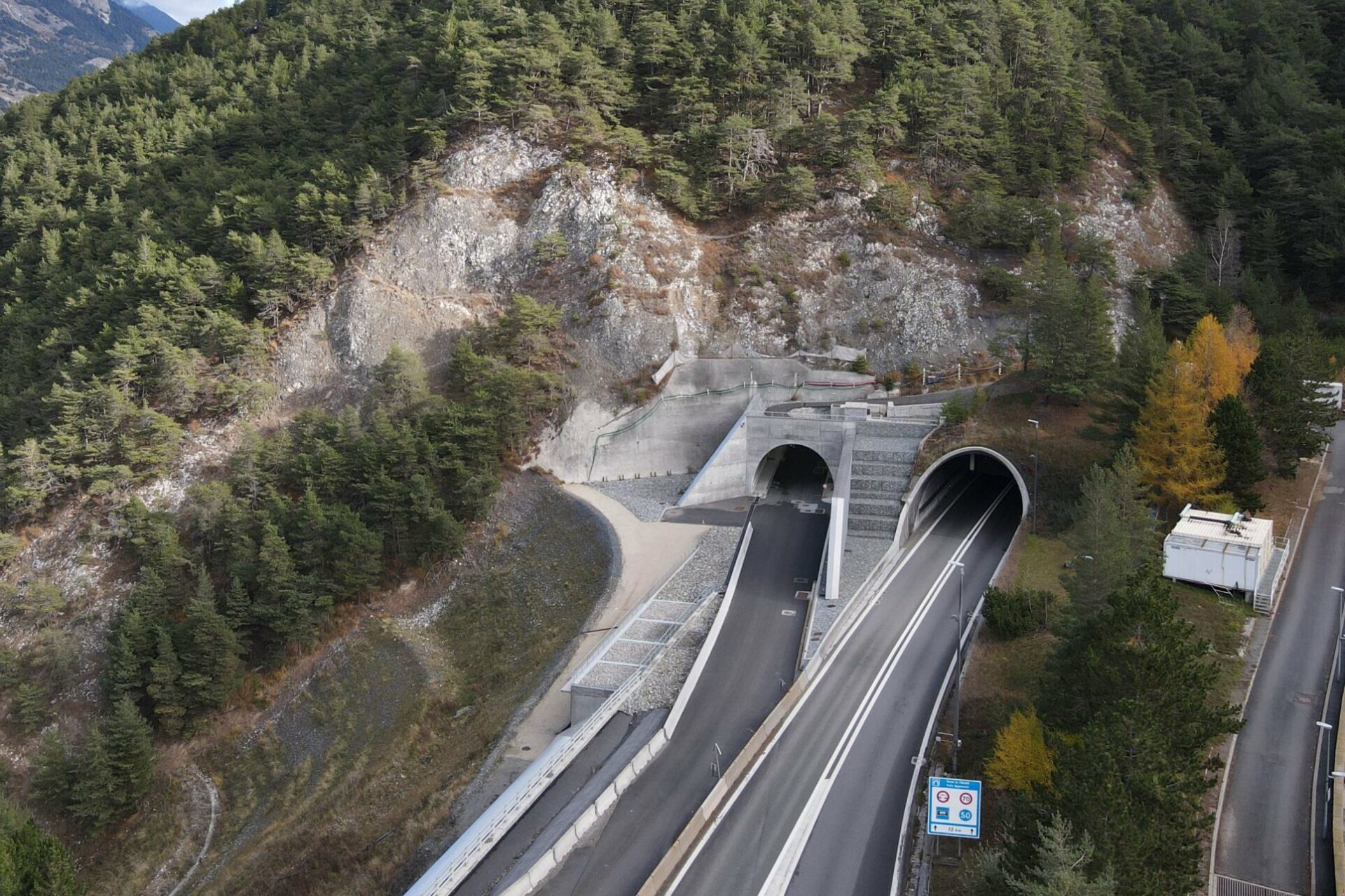 tunnel