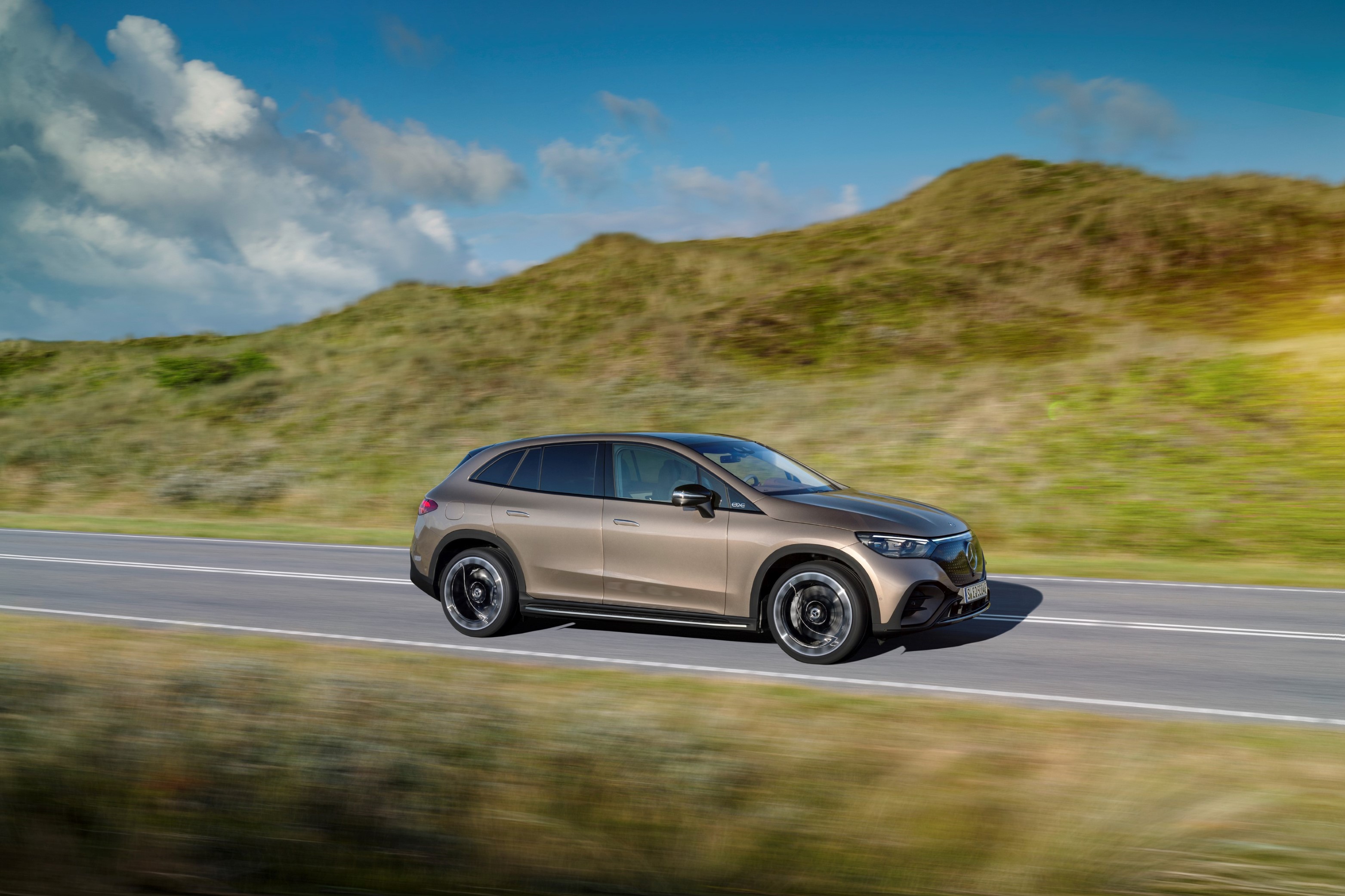 https://ellada.press/wp-content/uploads/2025/02/1739171278_785_Mercedes-EQ-Η-πολυτελής-εκδοχή-της-ηλεκτροκίνησης.jpeg