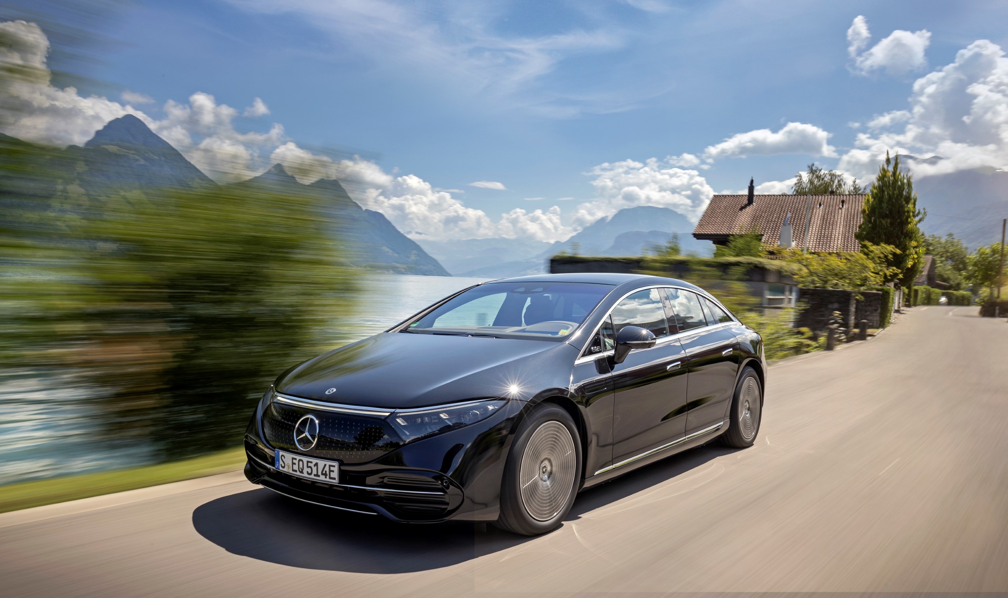 https://ellada.press/wp-content/uploads/2025/02/1739171278_934_Mercedes-EQ-Η-πολυτελής-εκδοχή-της-ηλεκτροκίνησης.jpeg