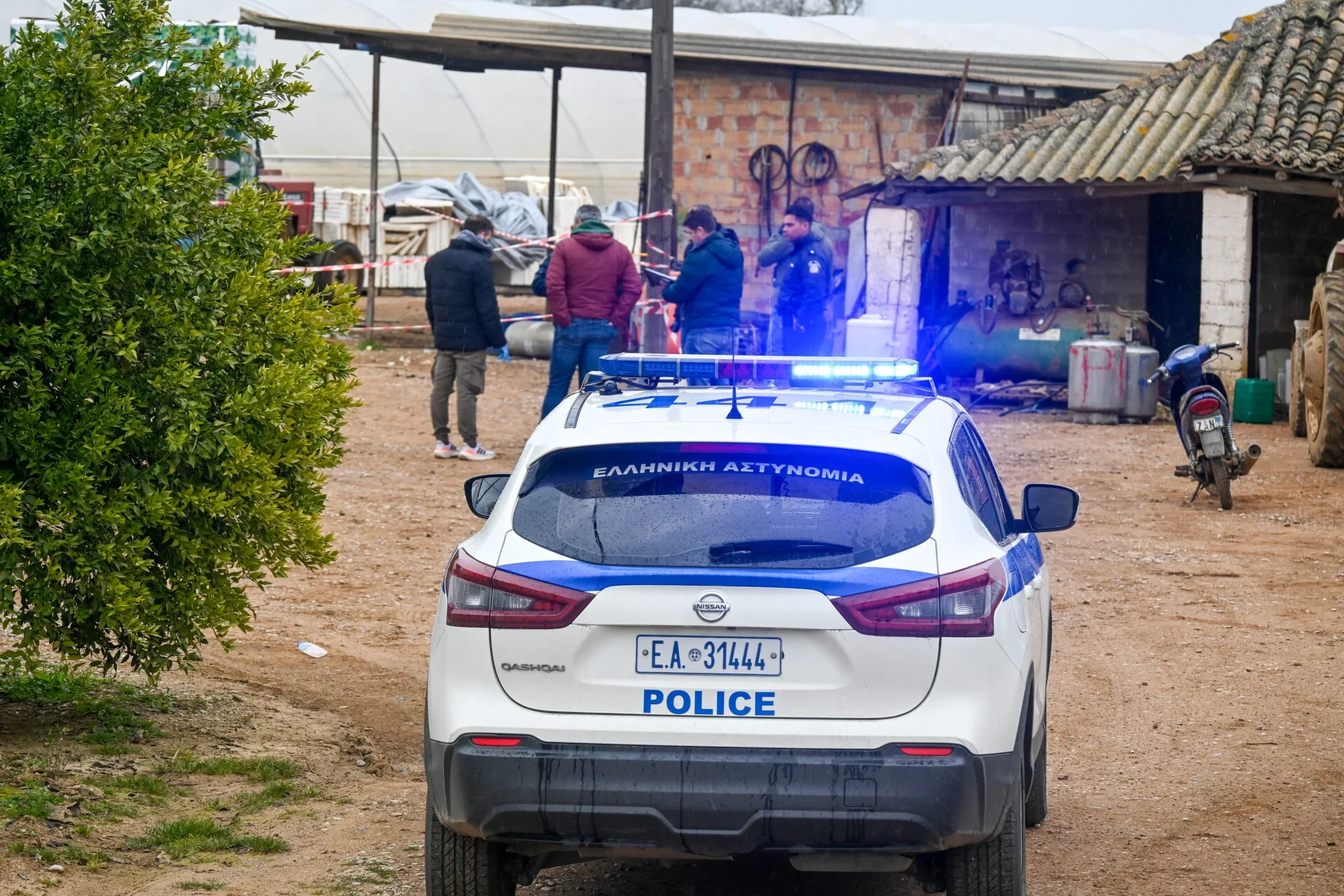 Απίστευτες σκηνές στην Αμαλιάδα: Τα πλήθη χειροκροτούσαν τον 56χρονο κατηγορούμενο για δολοφονία