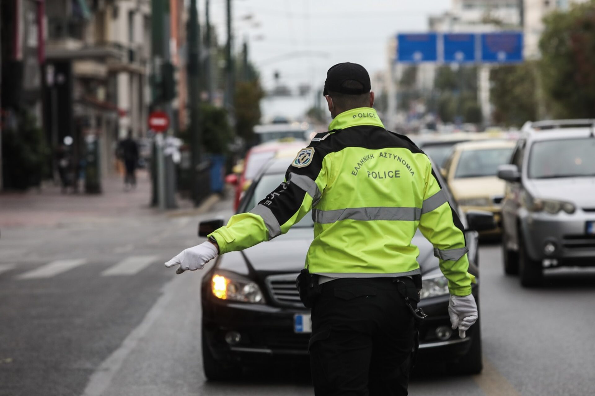 Αστυνομικός τραυματίας από μεθυσμένο οδηγό στην Ομόνοια: Είναι ο ίδιος που σχεδόν παρέσυρε ο Χ.Μάστορας