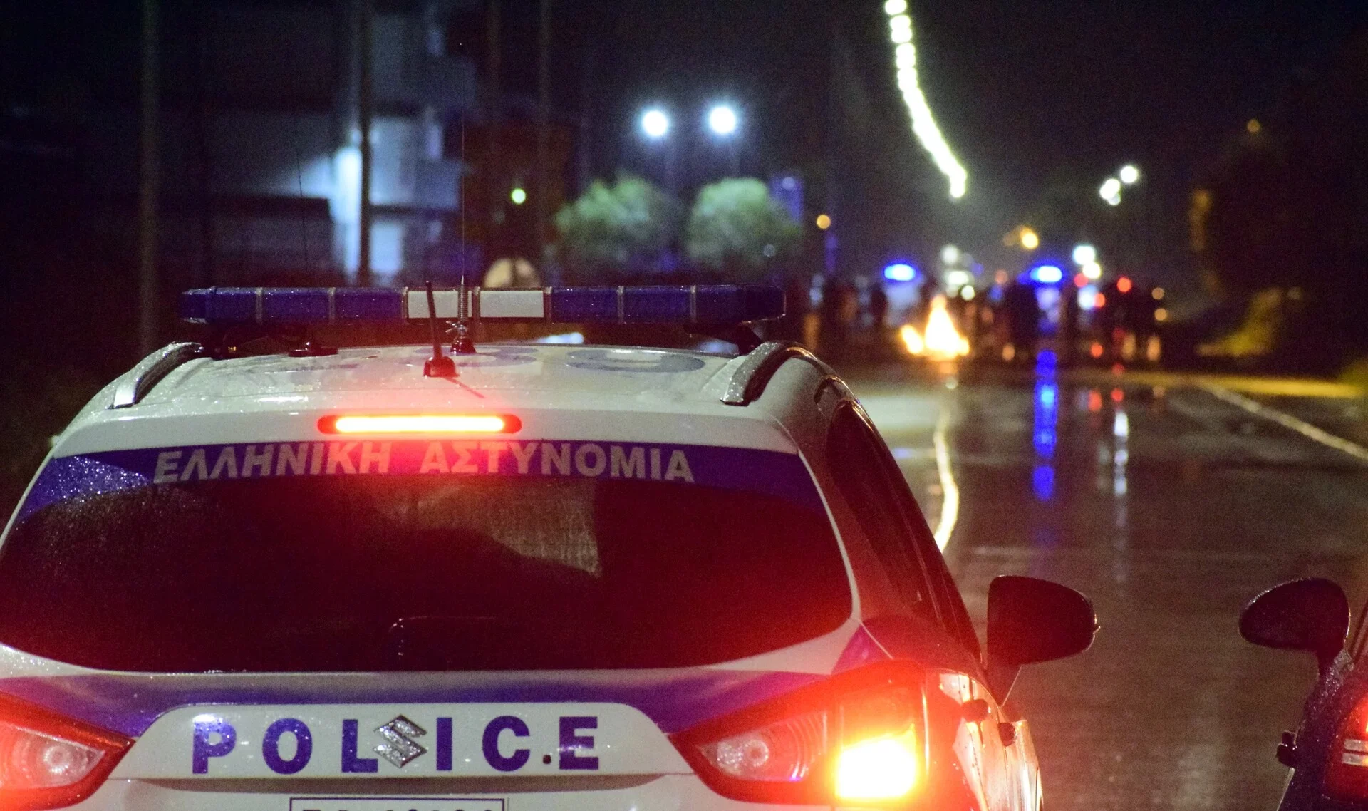 Οδηγός υπό την επήρεια μέθης χτύπησε με το όχημά του αστυνομικό