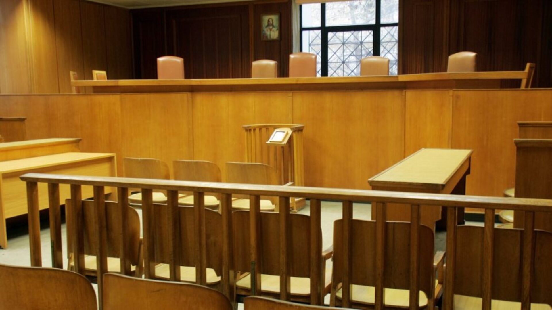 Πάτρα: Οδηγείται ενώπιον ανακριτή ο γιατρός που δεν άφησε την σύζυγό του να πάει στο νοσοκομείο επειδή ήταν Ιεχωβάς