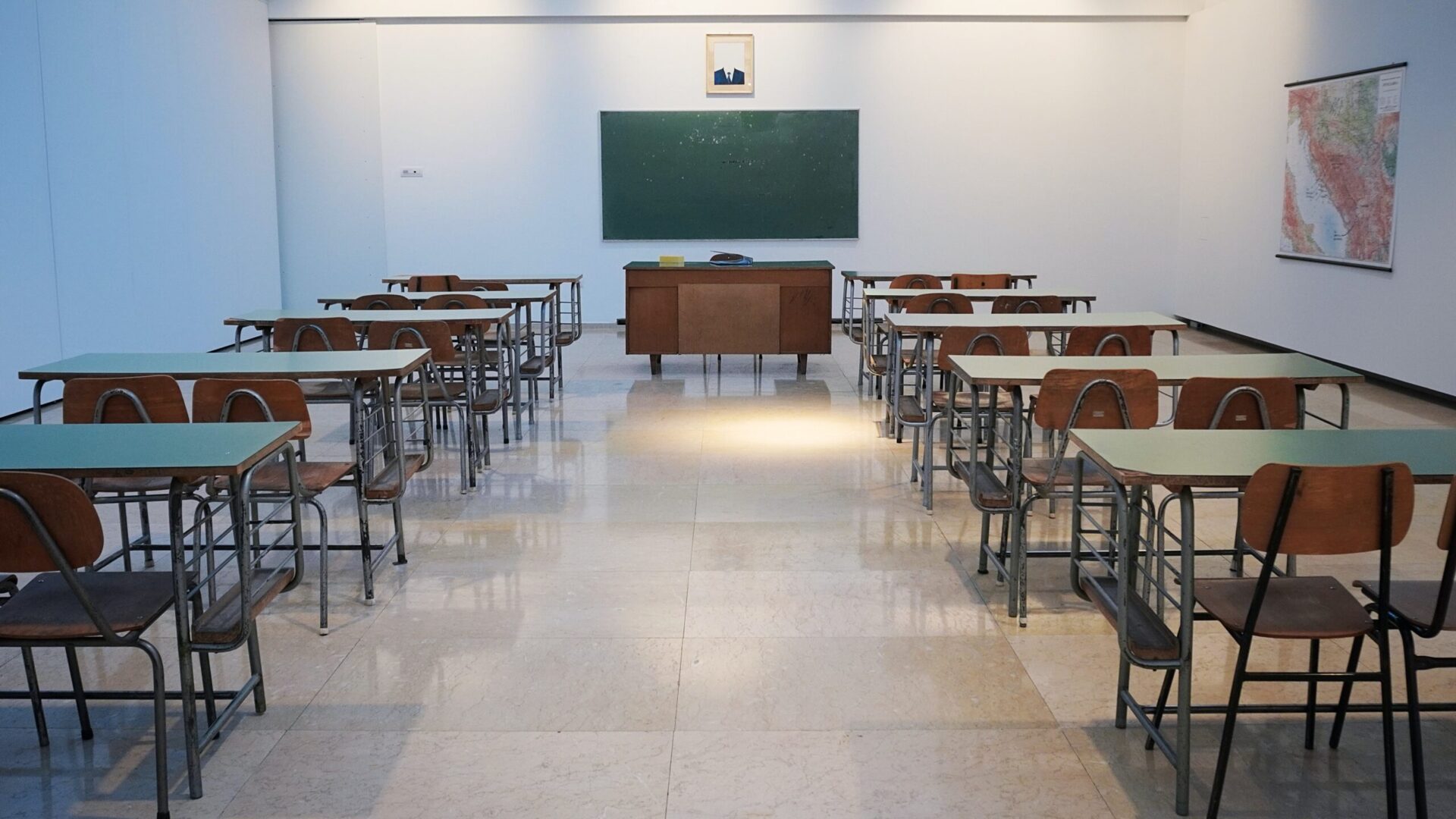 Πήλιο: Πειθαρχική δίωξη στον διευθυντή του σχολείου όπου 15χρονος κάρφωσε στυλό στο πόδι συμμαθήτριάς του