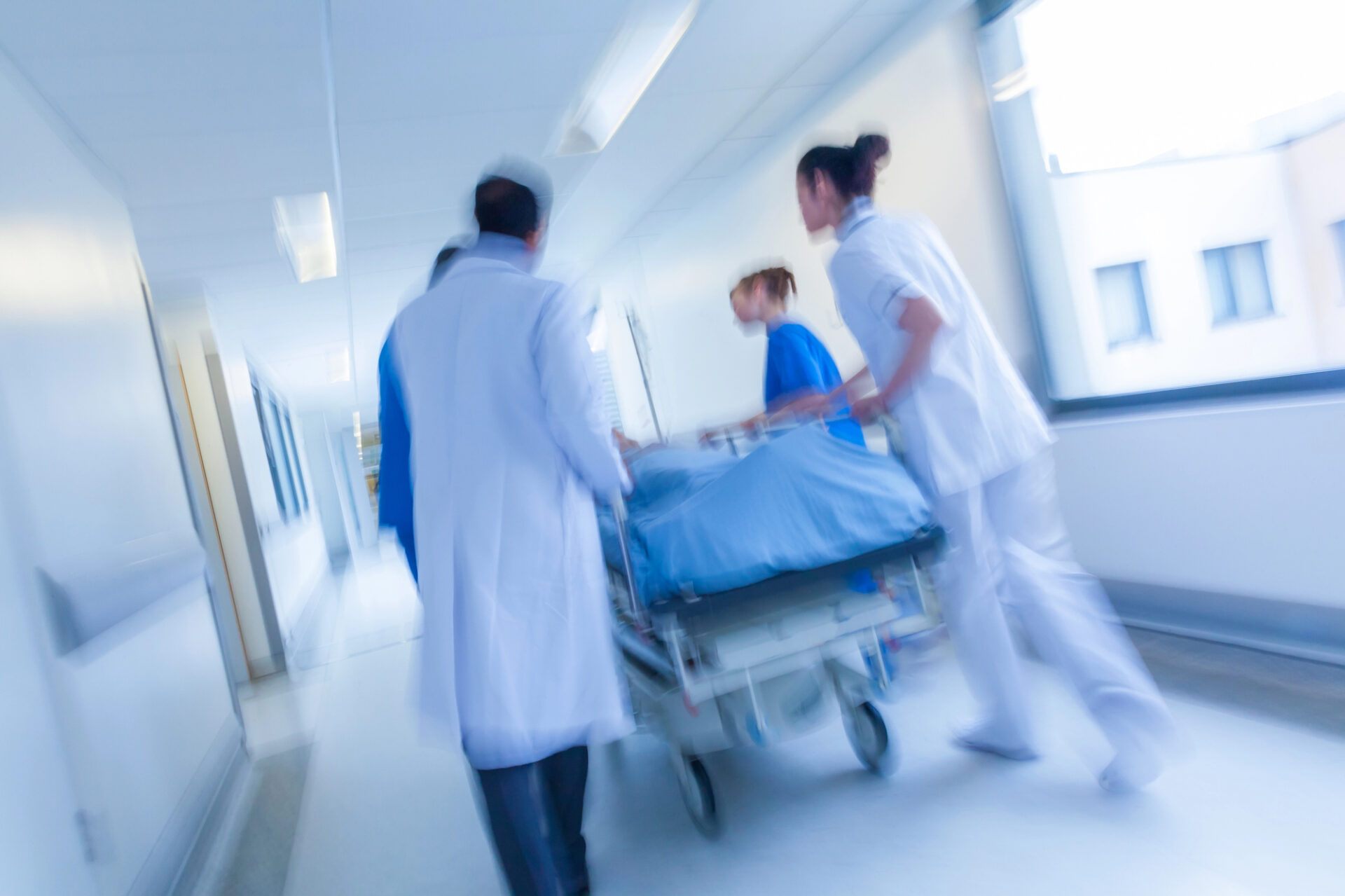 Συναγερμός στον Πύργο: 54χρονη πέθανε με ύποπτα συμπτώματα μηνιγγίτιδας – Φόβοι για εξάπλωση!