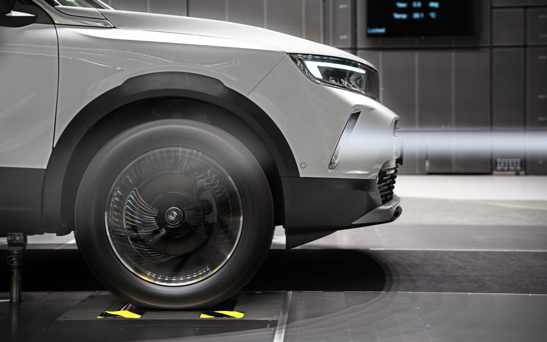 Opel-Mokka-aero-2