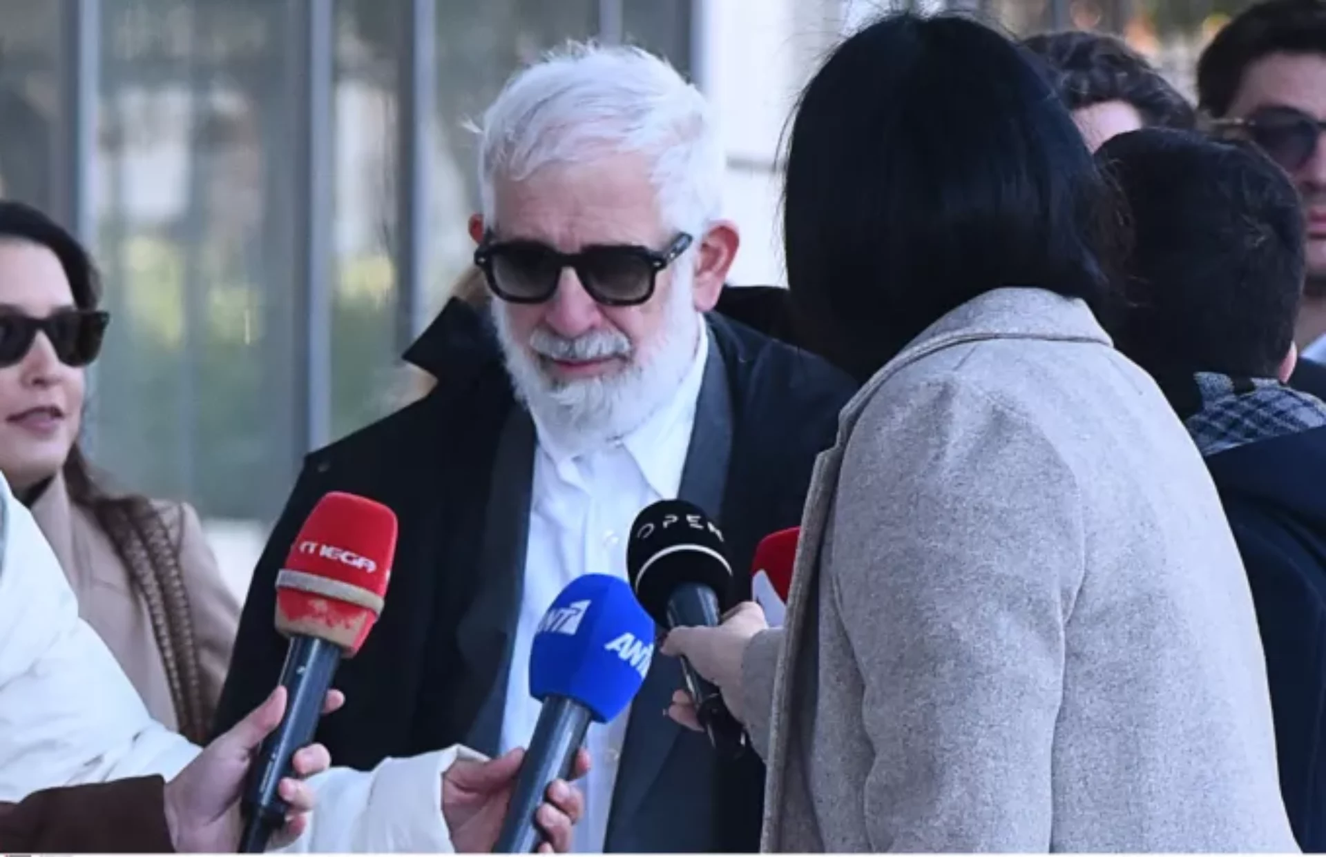 Απουσίες μαρτύρων στην δίκη Π.Φιλιππίδη – Πρόστιμο 500 ευρώ σε Λ.Δροσάκη, Ε.Παπούλια και Κ.Δανδουλάκη