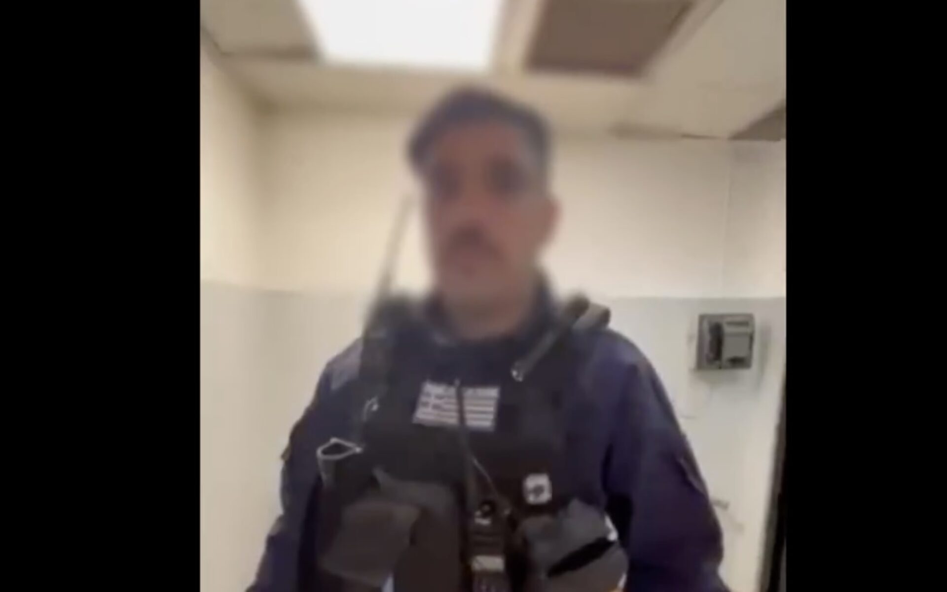 Παίκτης ριάλιτι που παρίστανε τον αστυνομικό: «Ούτε φόνο έκανα, ούτε σκότωσα» – Τι αναφέρει για τη σύλληψη του