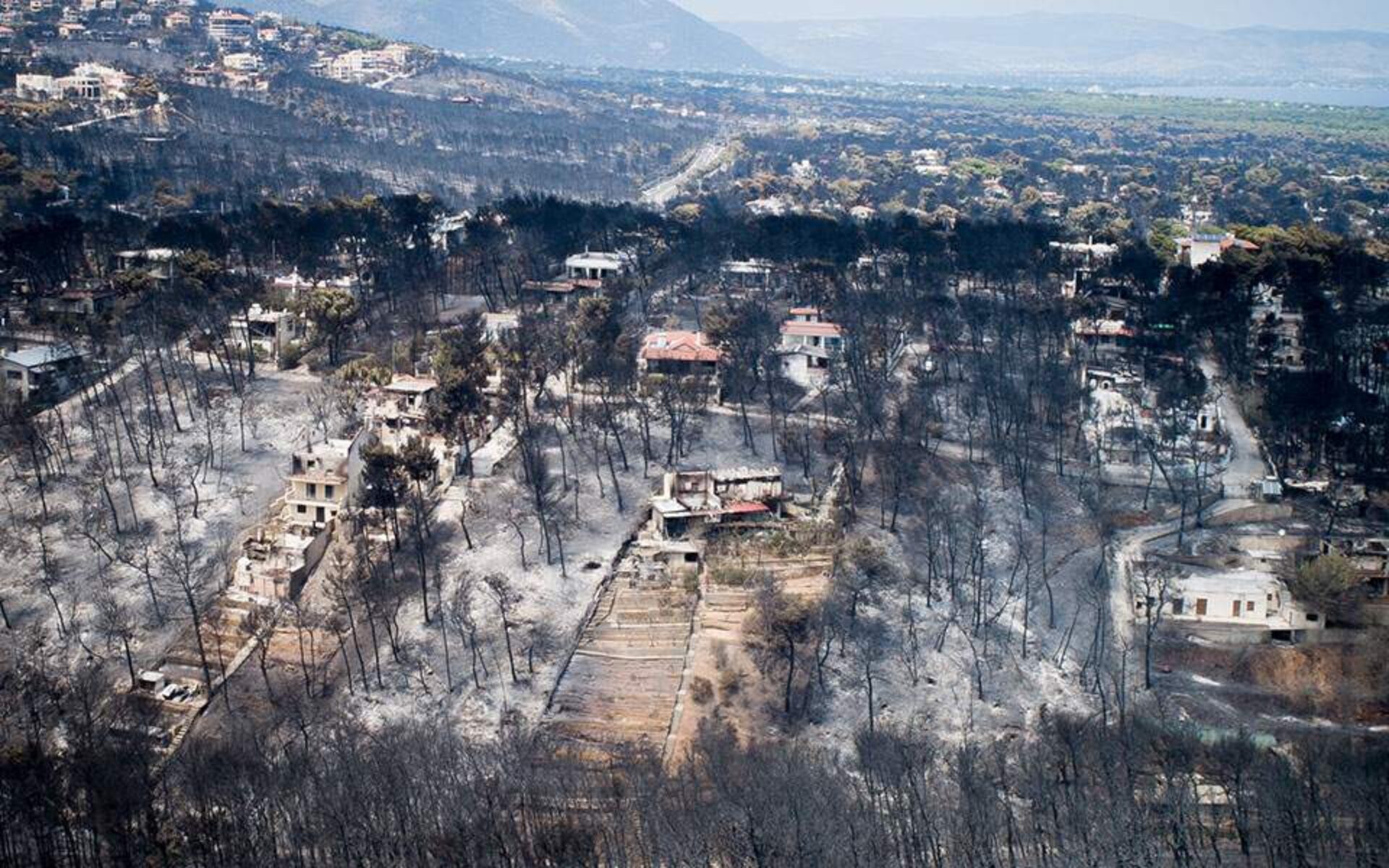 «Σταθείτε πλάι μας», είναι το μήνυμα των συγγενών στο Μάτι για το Εφετείο