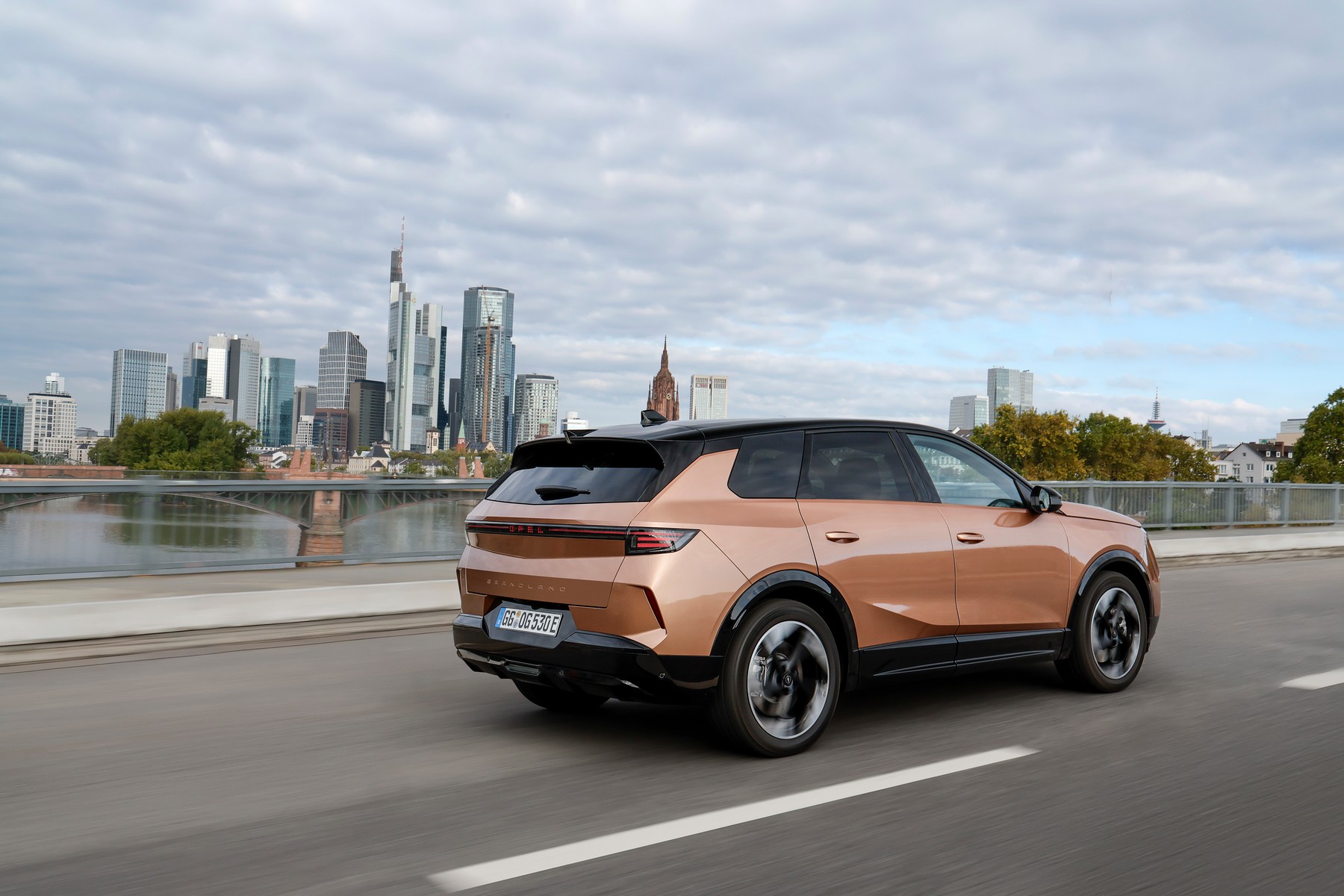 https://ellada.press/wp-content/uploads/2025/04/1745087124_90_Έπεσαν-οι-τιμές-της-Opel-6000-ευρώ-φθηνότερο-το.jpg