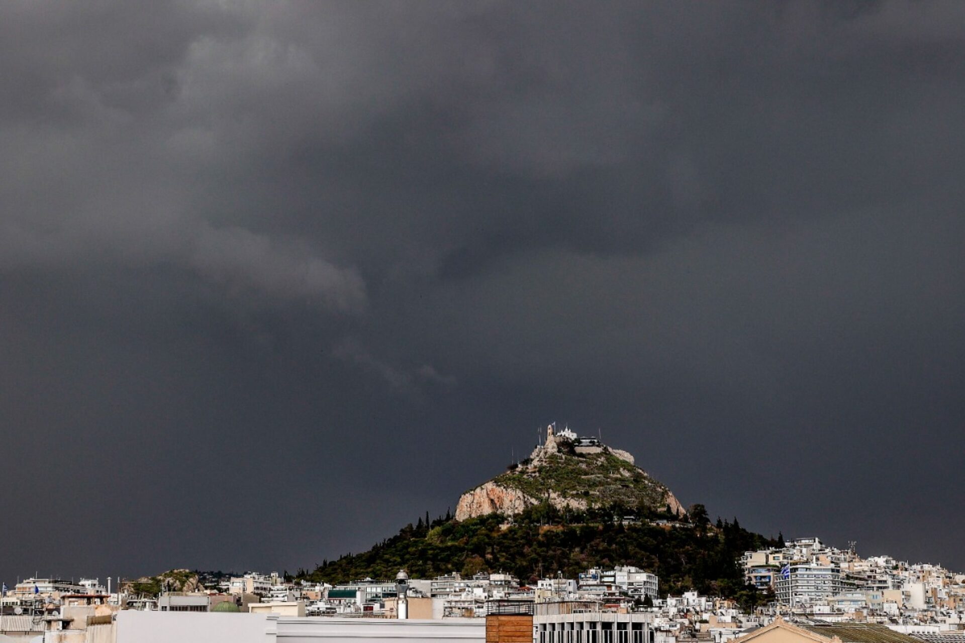 Καιρός: Πότε αναμένεται βροχή στην Αθήνα – Ο χάρτης της ΕΜΥ