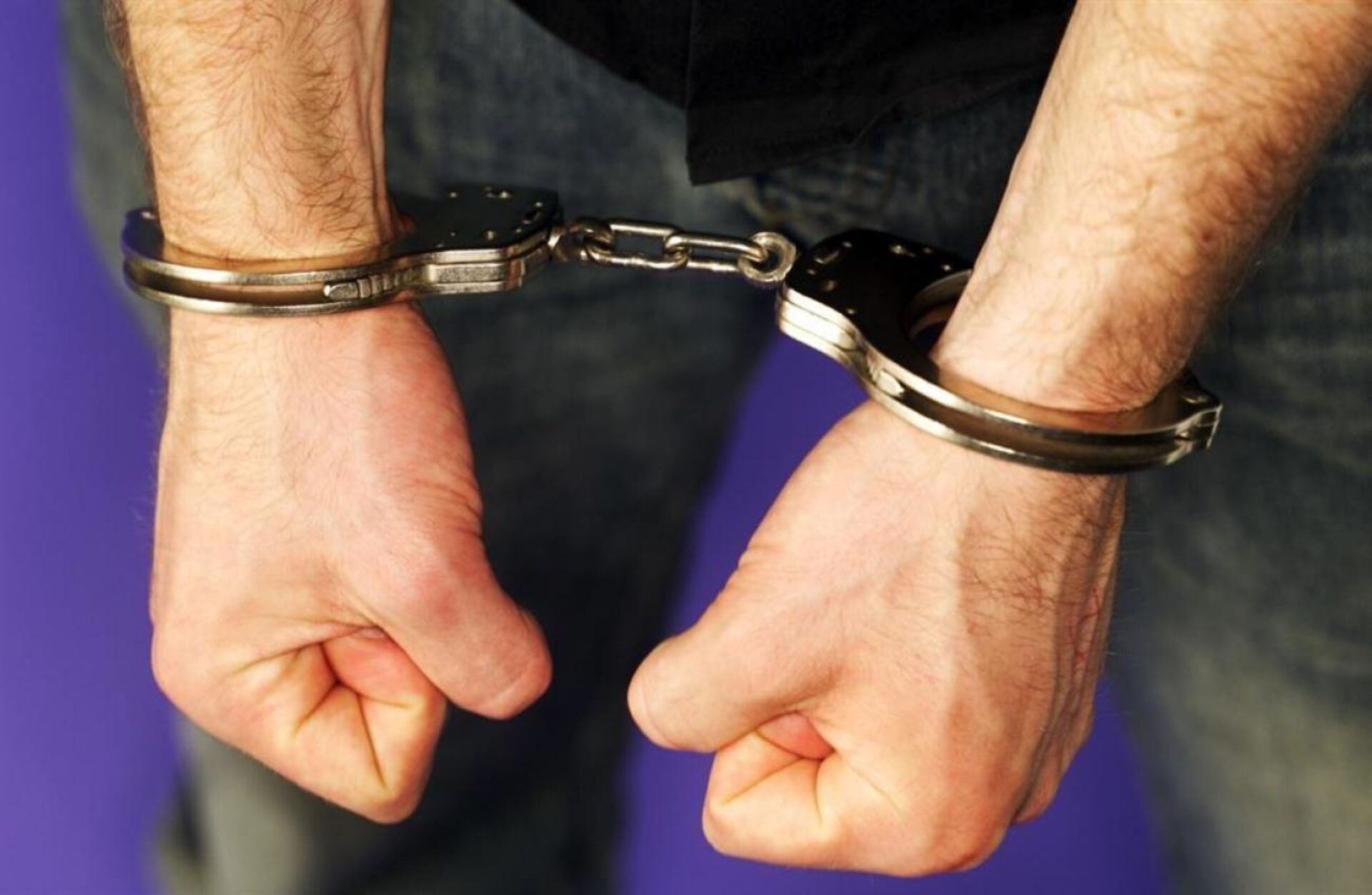 Λαμία: Χειροπέδες σε 47χρονο για διακίνηση ναρκωτικών