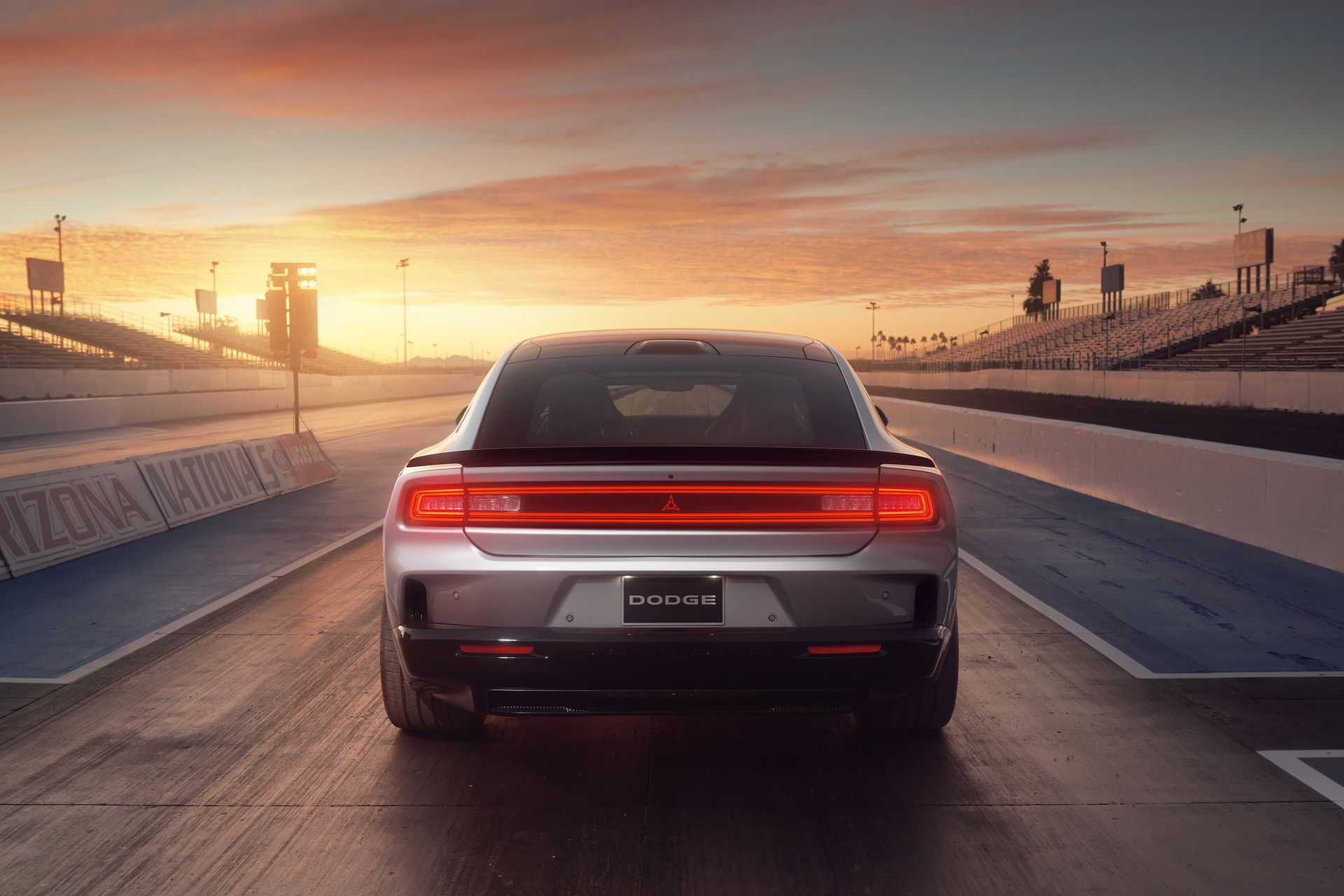 https://ellada.press/wp-content/uploads/2025/04/Το-Dodge-Charger-έρχεται-στην-Ευρώπη-για-να-βάλει-φωτιά.jpg