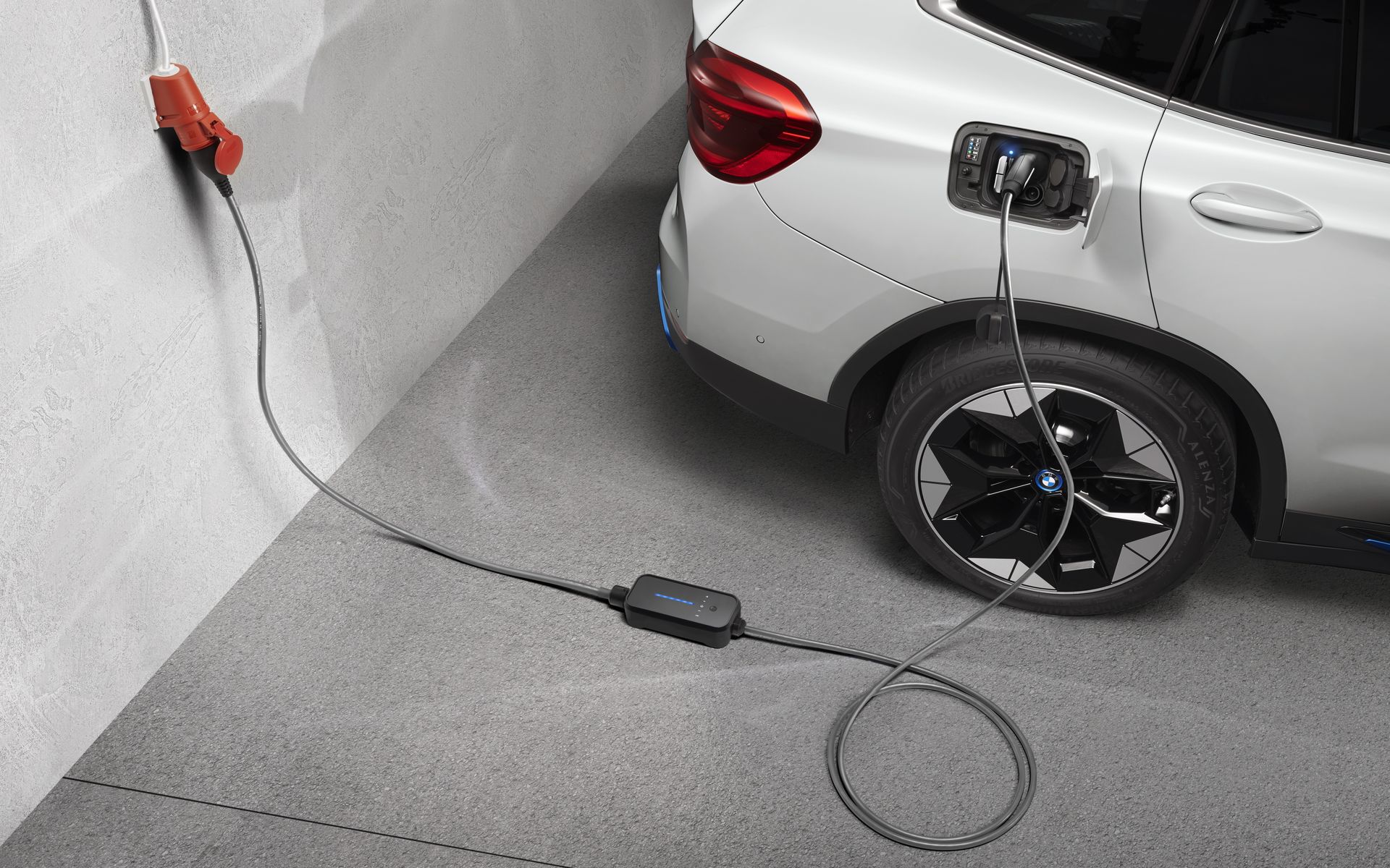 https://ellada.press/wp-content/uploads/2025/04/Το-SUV-της-BMW-που-ξεπούλησε-Η-εταιρεία-σταμάτησε.jpg