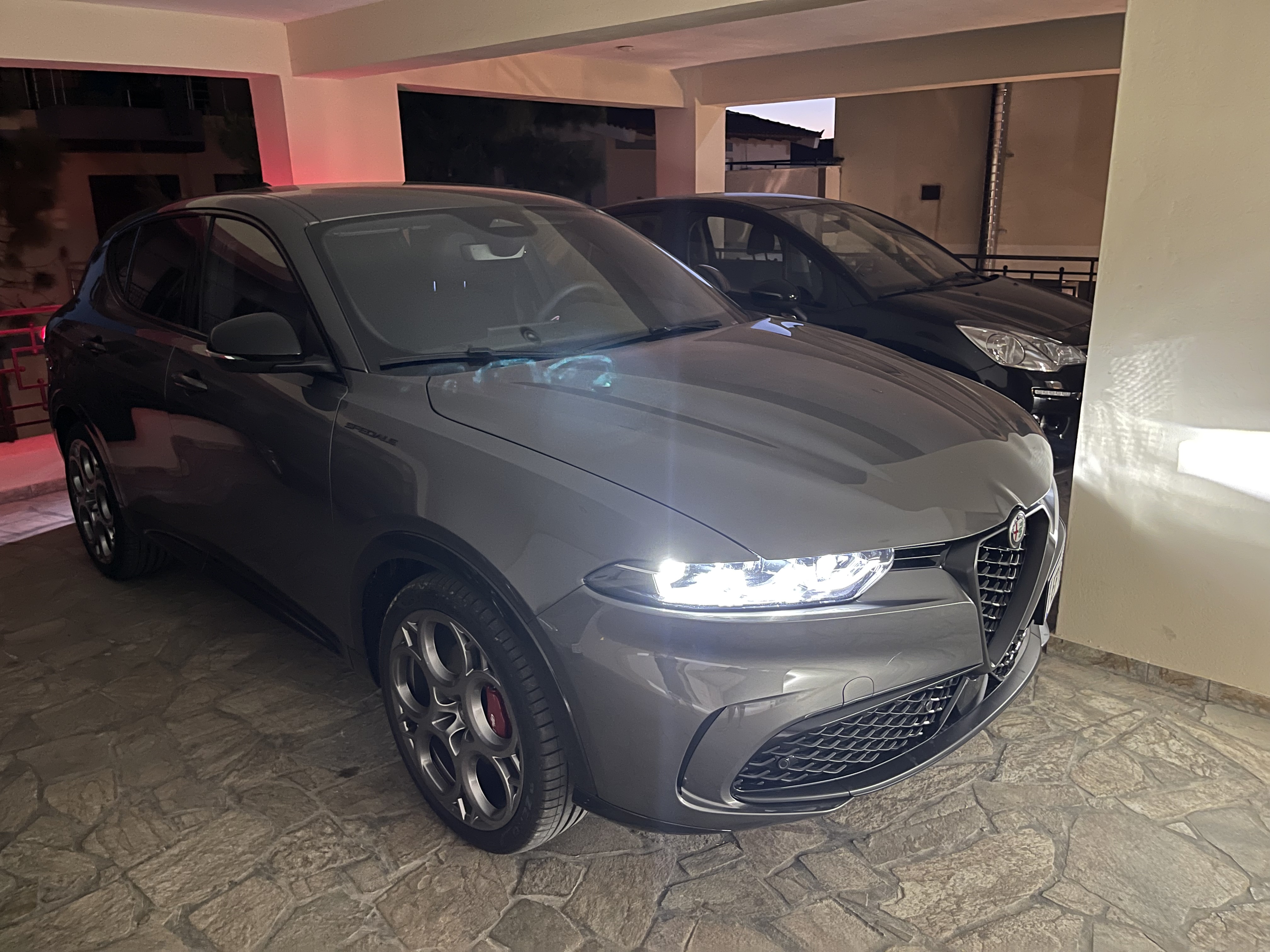 https://ellada.press/wp-content/uploads/2025/05/1748032539_571_Airbnb-για-parking-στην-Ελλάδα-Ενοικιάζεις-τη-θέση-στάθμευσης.jpg