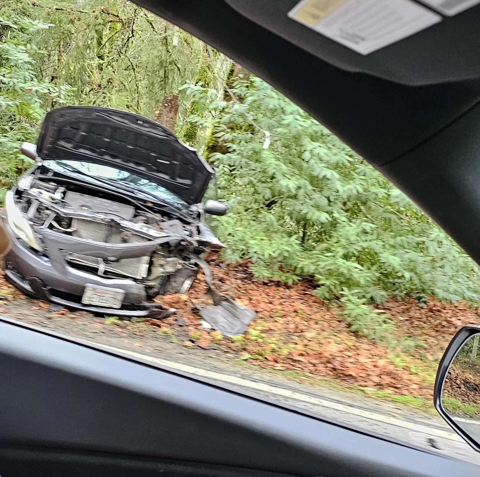 toyota-corolla-troxaio-tesla-cybertruck