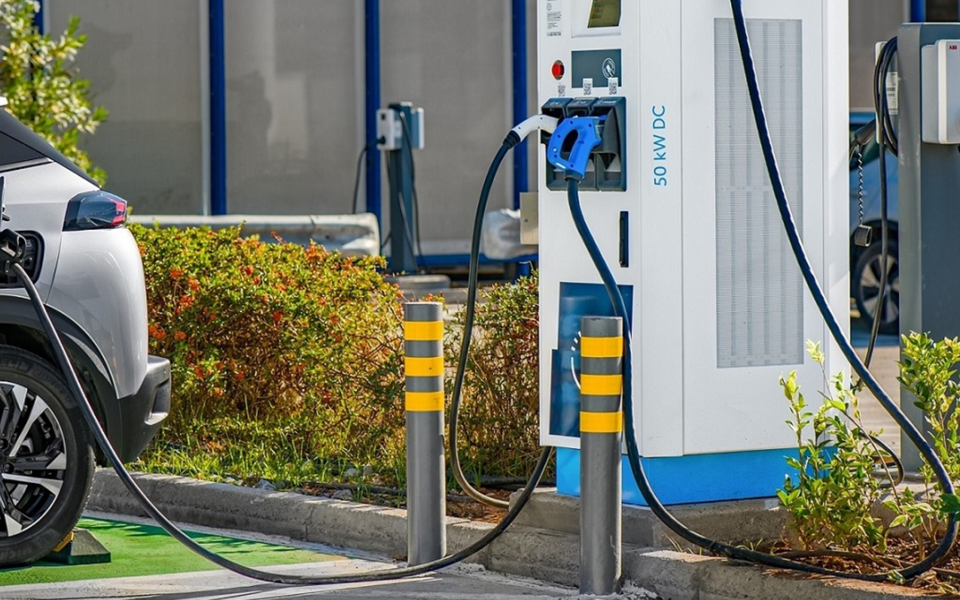 https://ellada.press/wp-content/uploads/2025/05/ΔΕΗ-Blue-–-Visa-Κάνε-240-km-δωρεάν-κάθε-μήνα.jpg