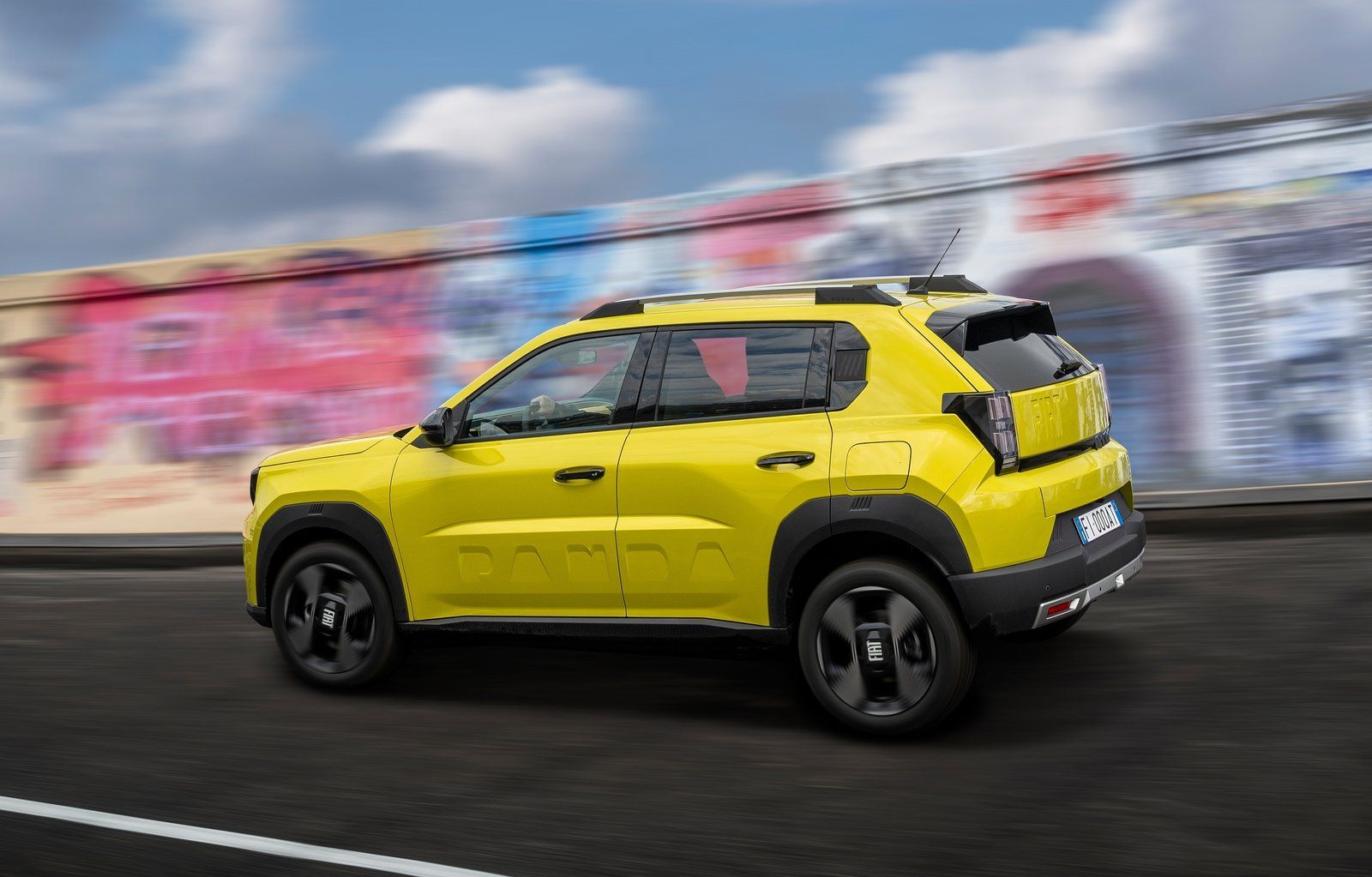 https://ellada.press/wp-content/uploads/2025/05/Νέο-FIAT-Panda-Η-έξυπνη-λύση-που-δεν-έχει.jpg