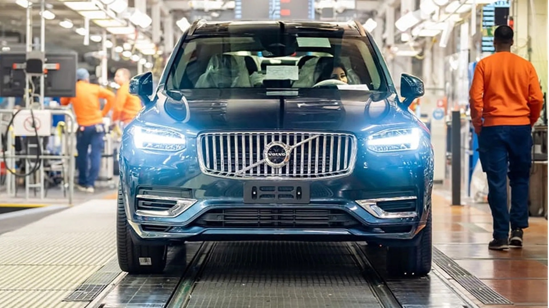 2-volvo-xc90-diesel-teleftaio