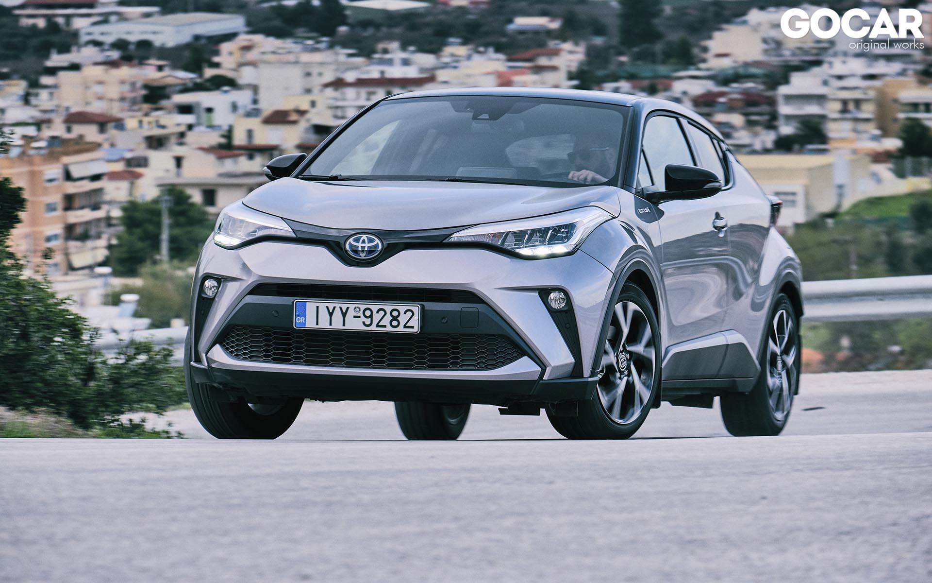 https://ellada.press/wp-content/uploads/2025/06/1749314924_431_Toyota-Corolla-Cross-vs-C-HR-Ποιο-κέρδισε-τον-εμφύλιο.jpg