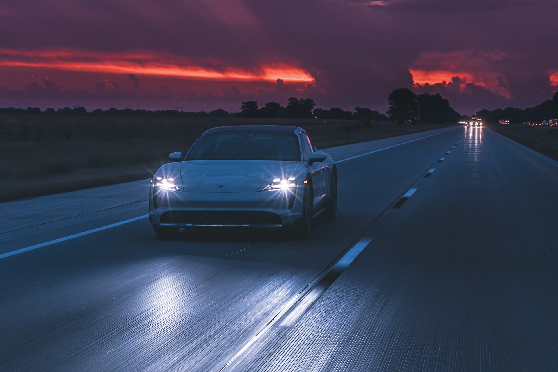 Porsche-Taycan-Cross-Turismo-Three-Miles-Up-Altitude-Record-3