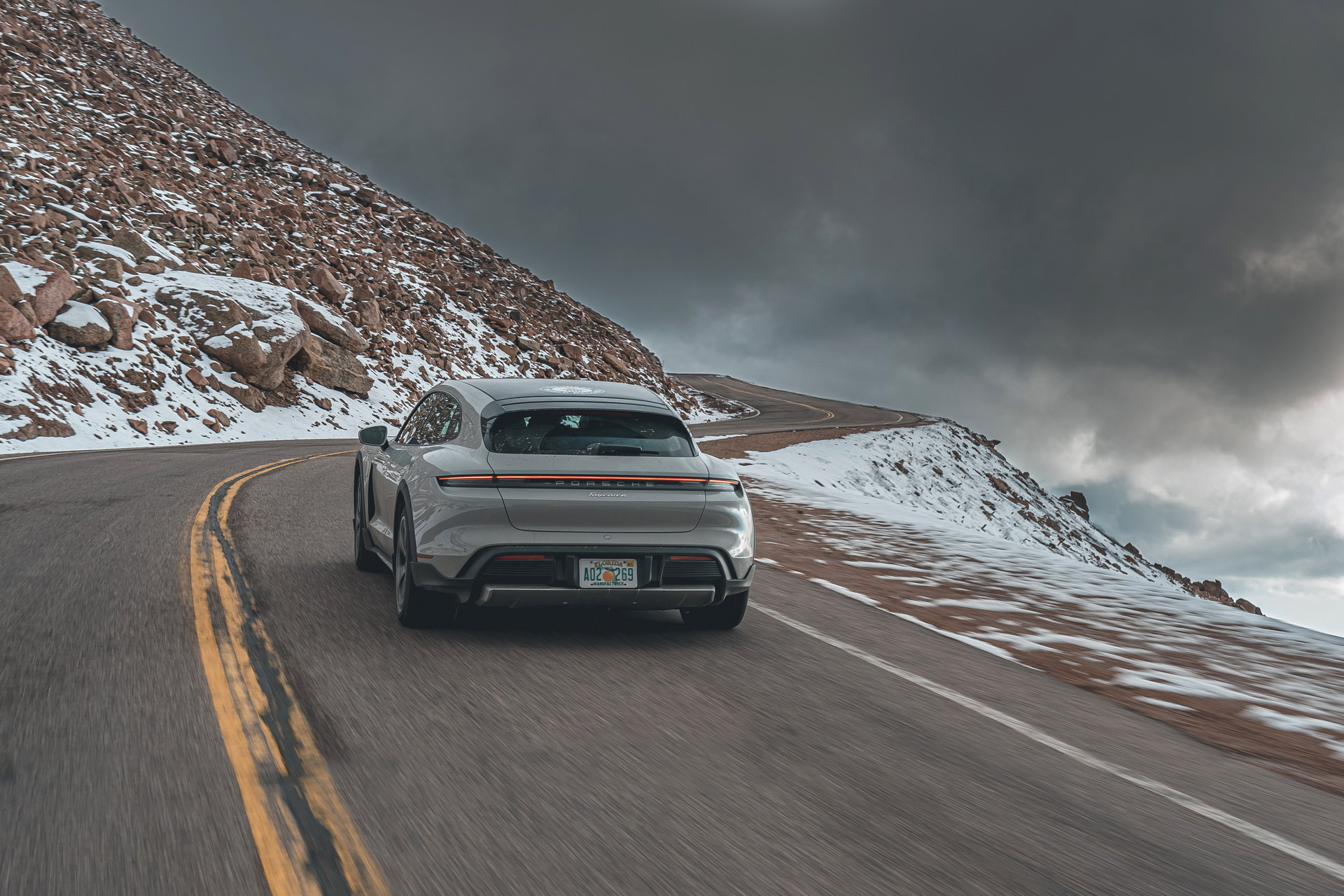 Porsche-Taycan-Cross-Turismo-Three-Miles-Up-Altitude-Record-4
