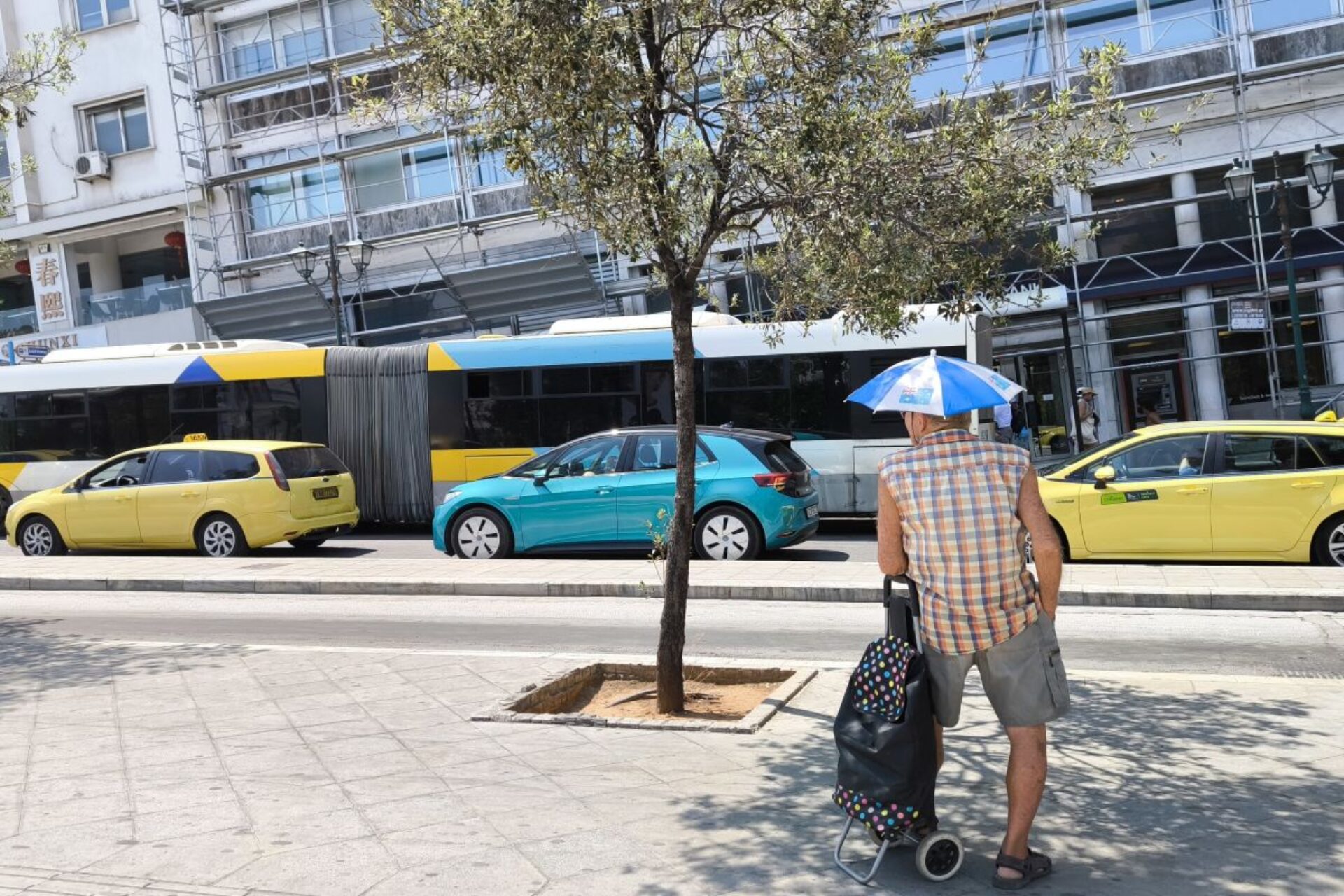 Καιρός: Έρχεται διήμερο με 40άρια και στην Αθήνα, πιθανό να ακολουθήσουν καταιγίδες