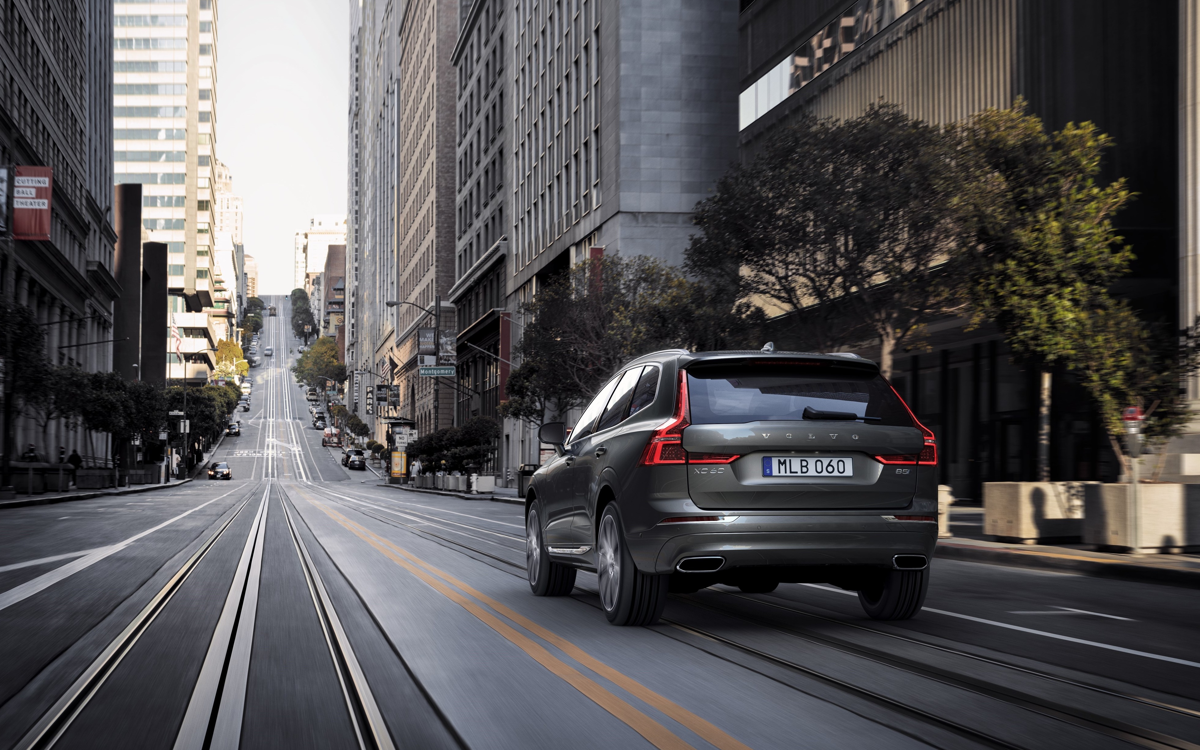 volvo sales2