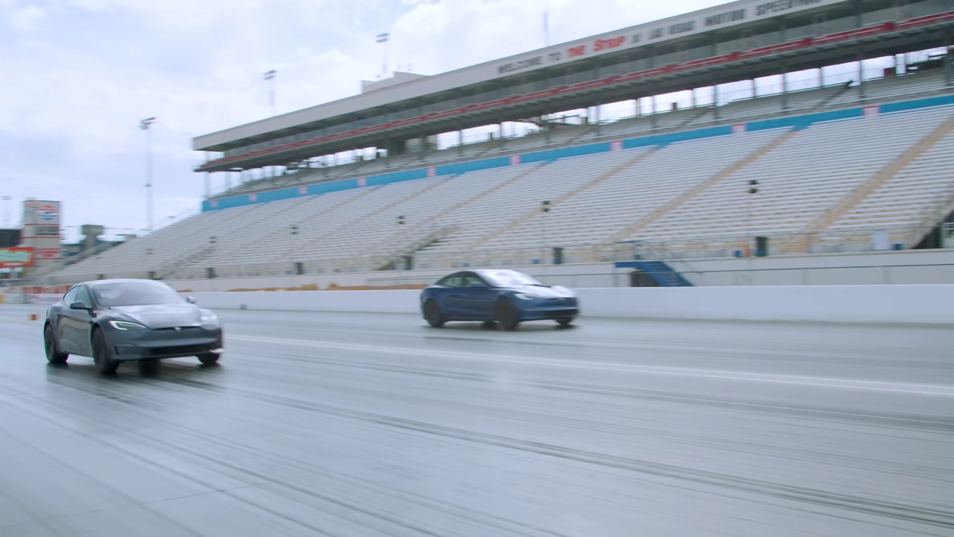tesla-model-s-plaid-drag-strip-mode