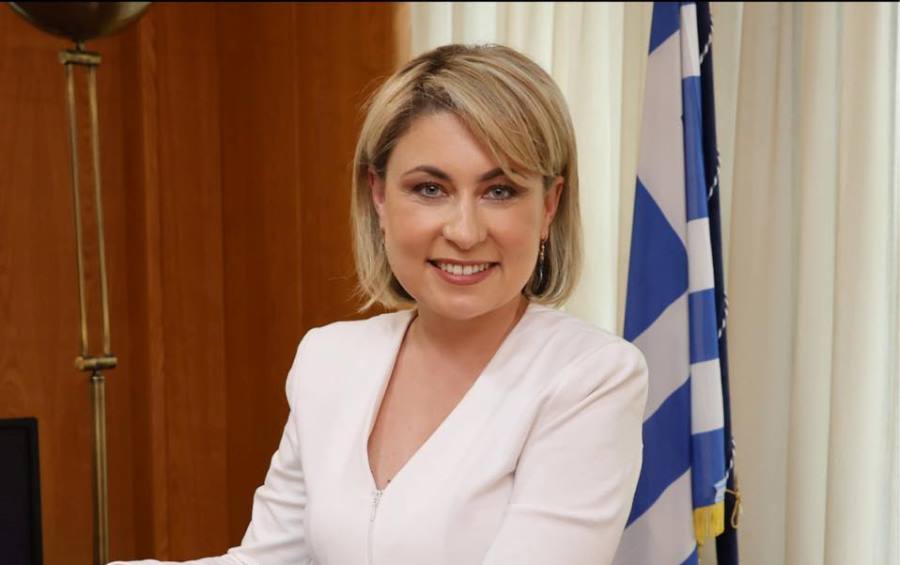 alexopoulou-xristina-yfypourgos-metaforwn