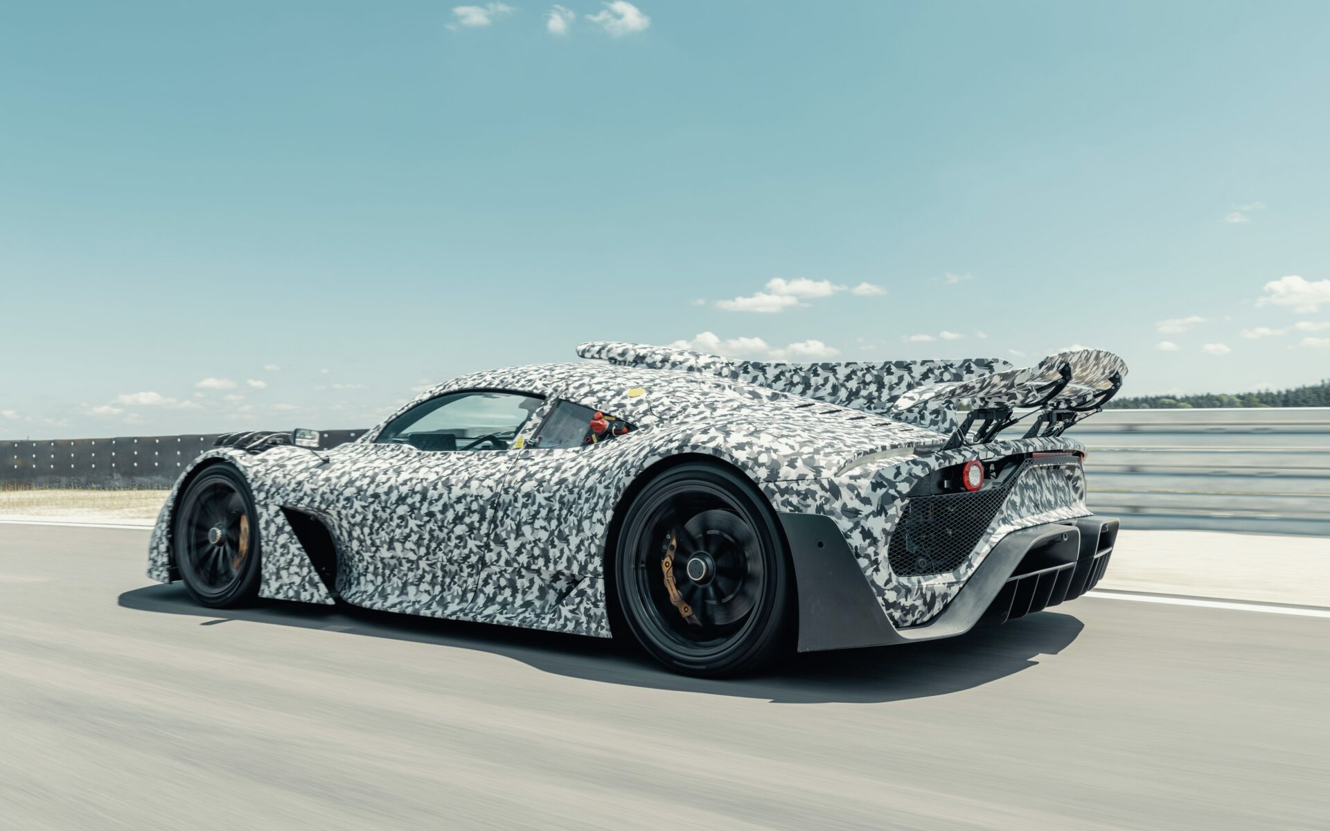 mercedes amg one-1