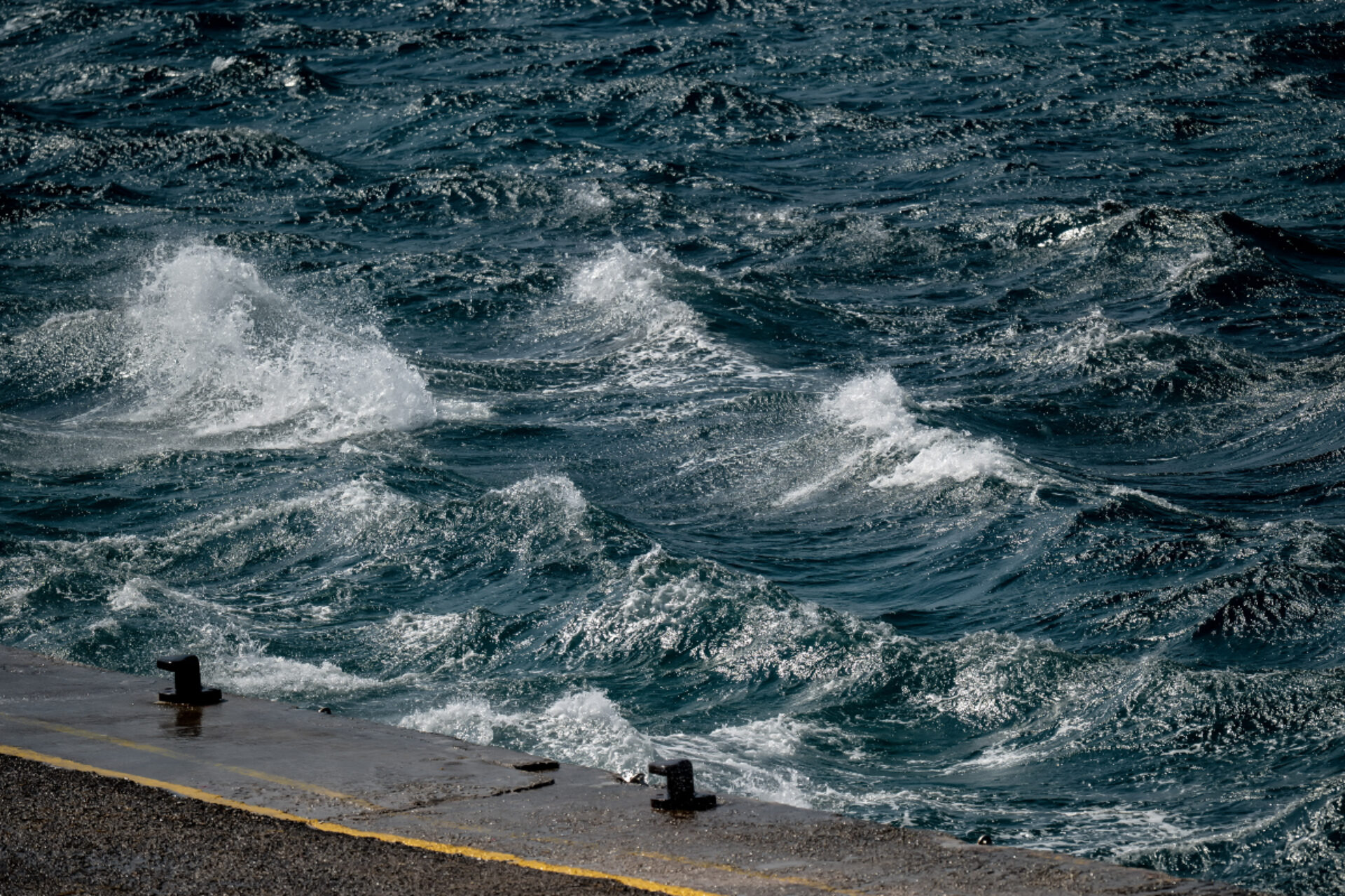 Σύμμαχος των πυρκαγιών ο hot-dry-windy καιρός της Τετάρτης