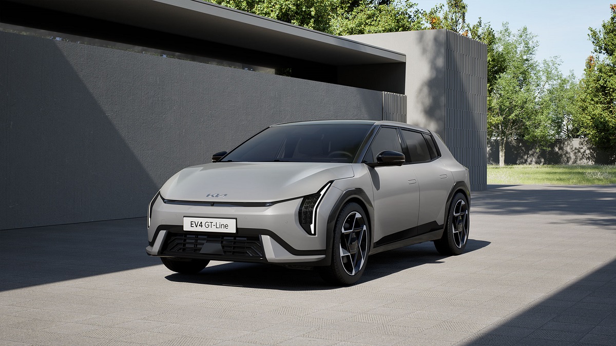 1-kia-ev4-hatchback-mprosta