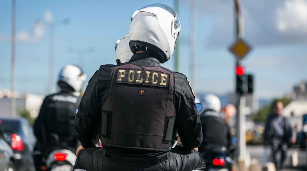 https://ellada.press/wp-content/uploads/2025/09/Τα-Τρίκαλα-έγιναν…-Γερμανία-–-Η-Τροχαία-έγραψε-αστυνομικούς-για.jpg