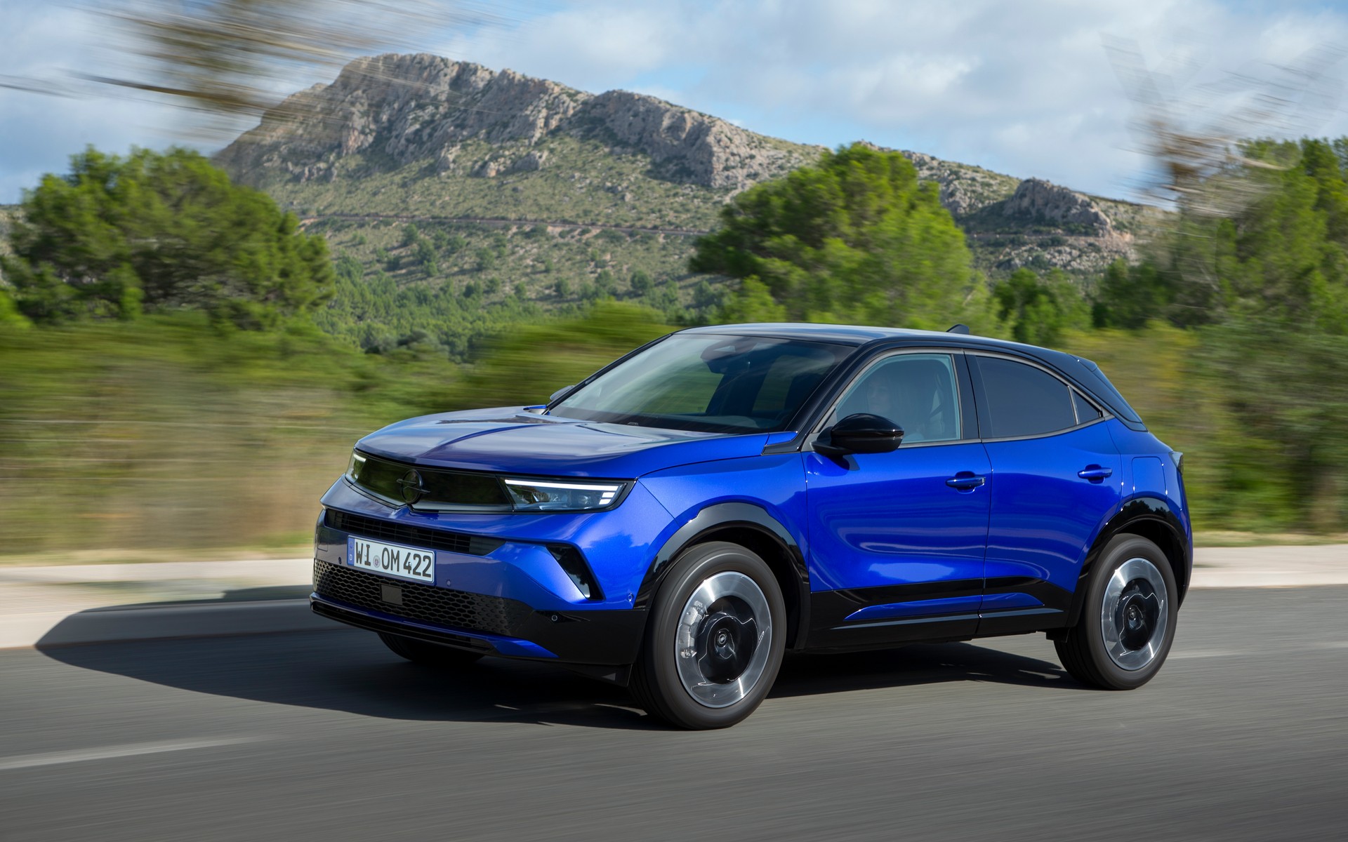 https://ellada.press/wp-content/uploads/2025/09/1758675981_287_Τα-10-κορυφαία-B-SUV-που-αγοράζουν-οι-Έλληνες-Τι.jpg