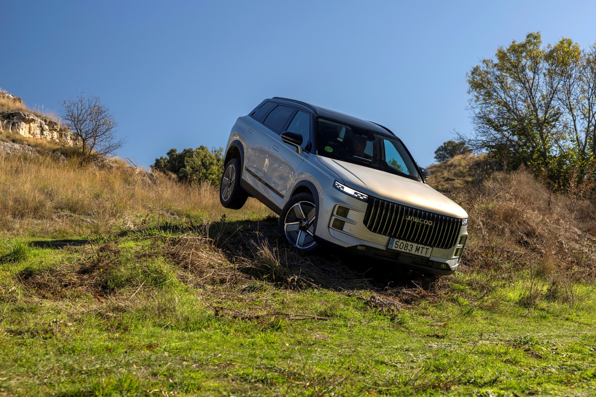https://ellada.press/wp-content/uploads/2025/09/Jaecoo-7-Η-νέα-δύναμη-στα-SUV-–-Πολυτέλεια-τεχνολογία.jpeg