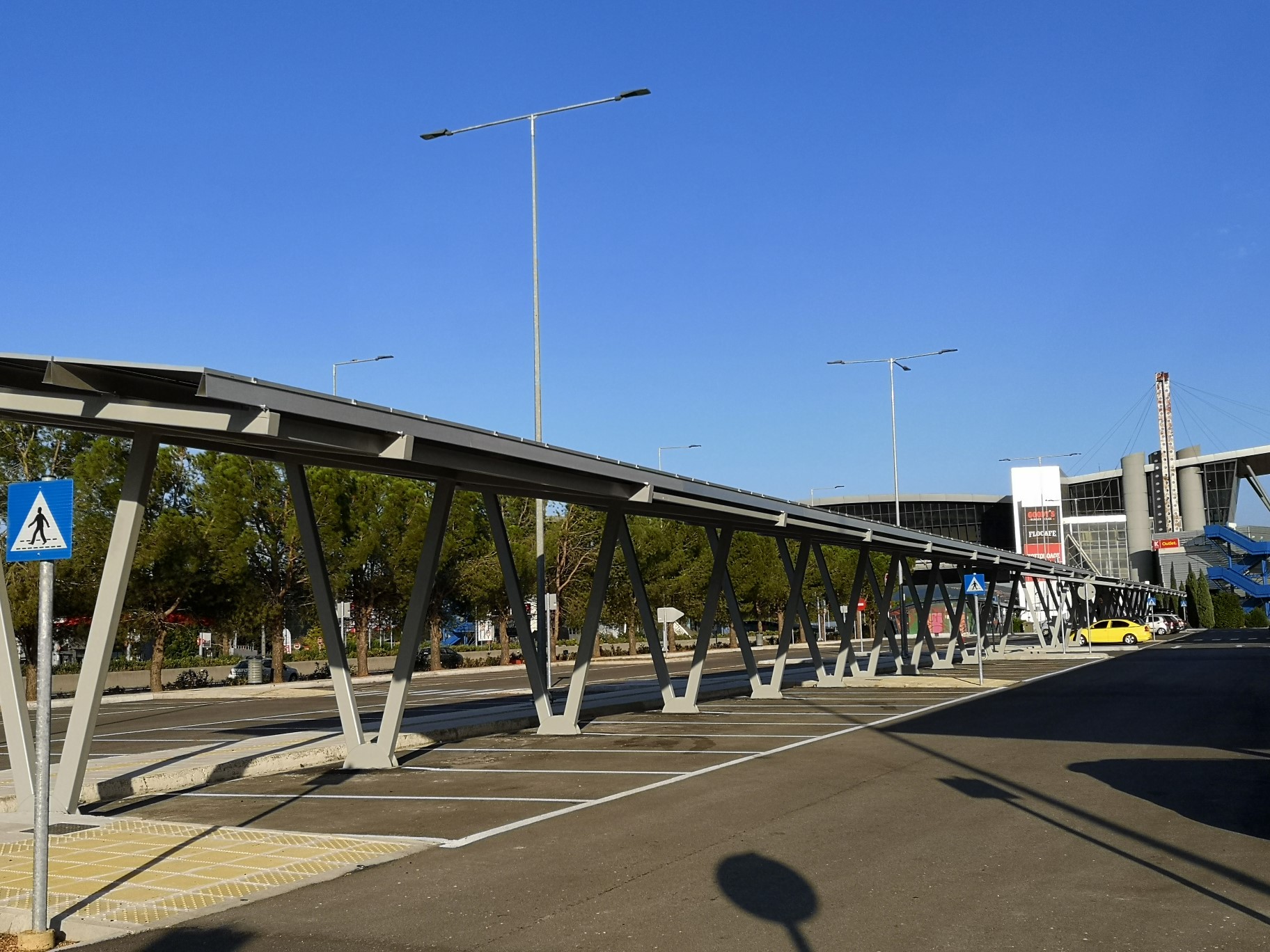https://ellada.press/wp-content/uploads/2025/10/Ελλάδα-Το-ΣΕΑ-που-φορτίζεις-δωρεάν-24-ώρες-το-24ωρο.jpg