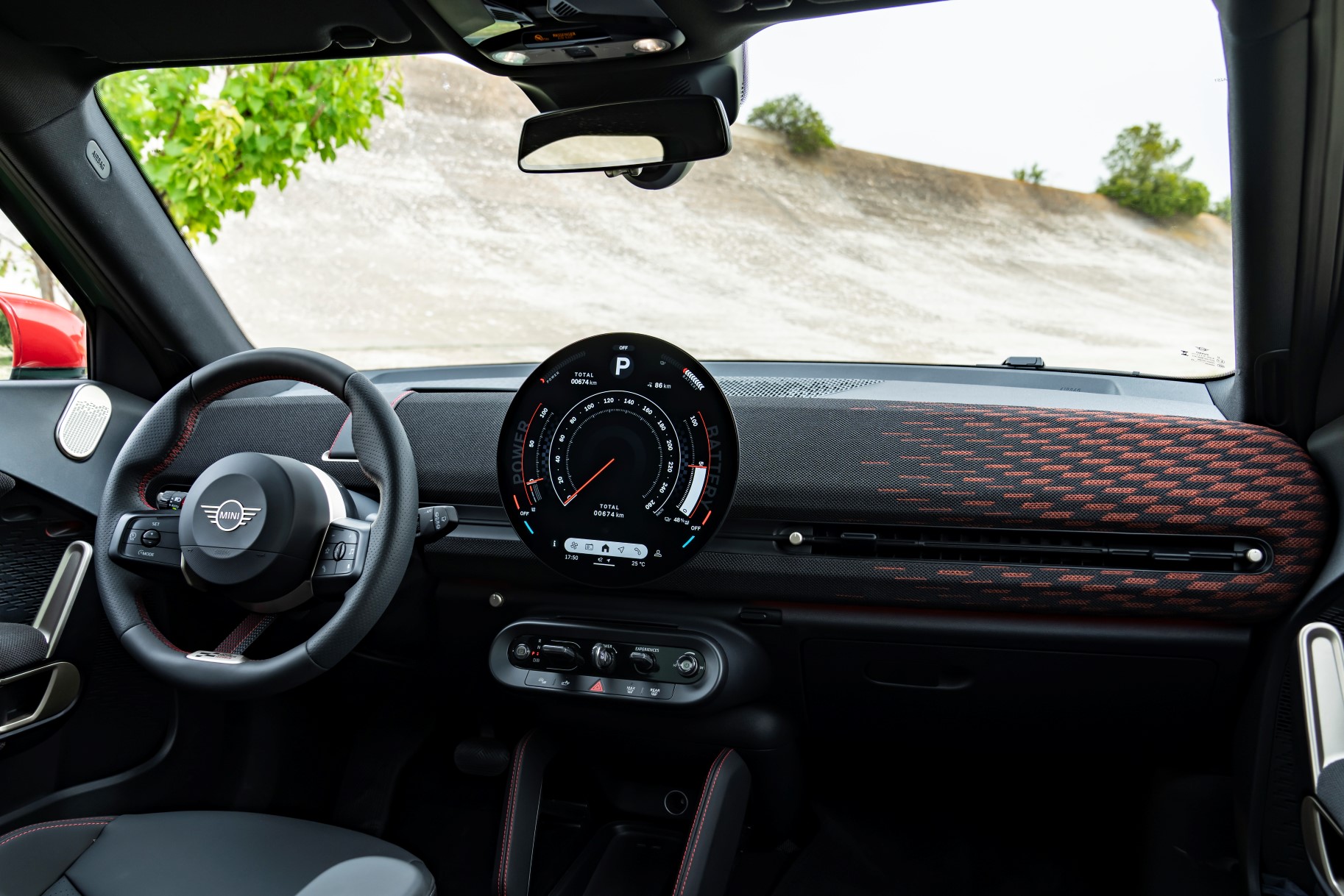 https://ellada.press/wp-content/uploads/2025/10/1759457897_684_Ολοκαίνουριο-B-SUV-της-MINI-με-258-ίππους-–-Καίει-32.jpeg