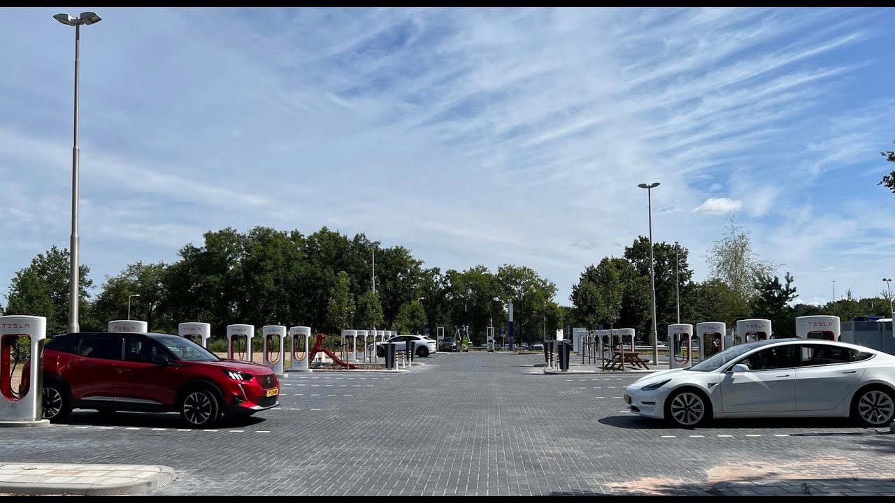 https://ellada.press/wp-content/uploads/2025/10/1760559736_372_Ελλάδα-Η-Tesla-άνοιξε-τους-φορτιστές-για-όλους-Πόσο.jpg