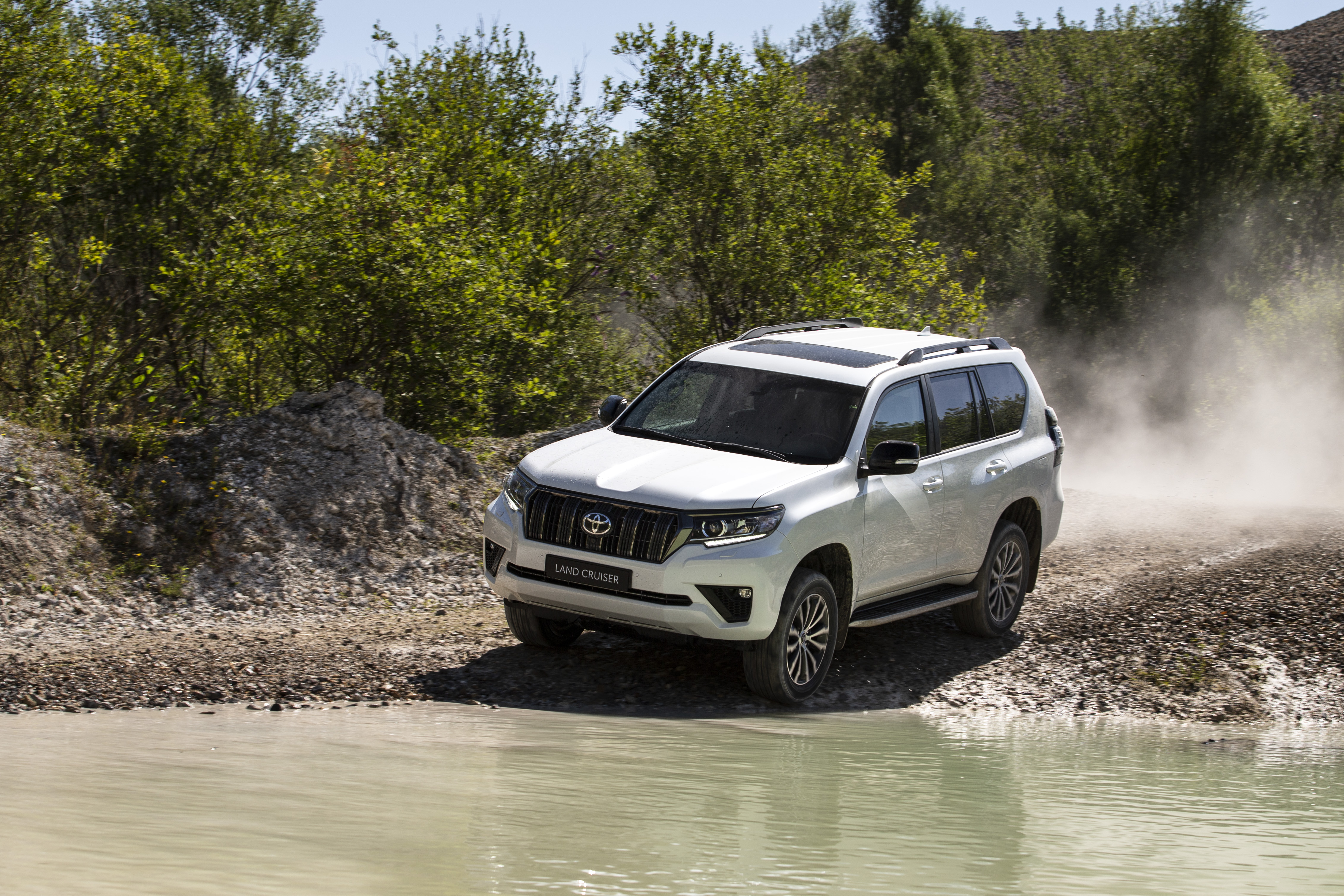 https://ellada.press/wp-content/uploads/2025/10/1760966361_113_Toyota-Οι-τιμές-όλων-των-μοντέλων-της-στην-Ελλάδα.jpg