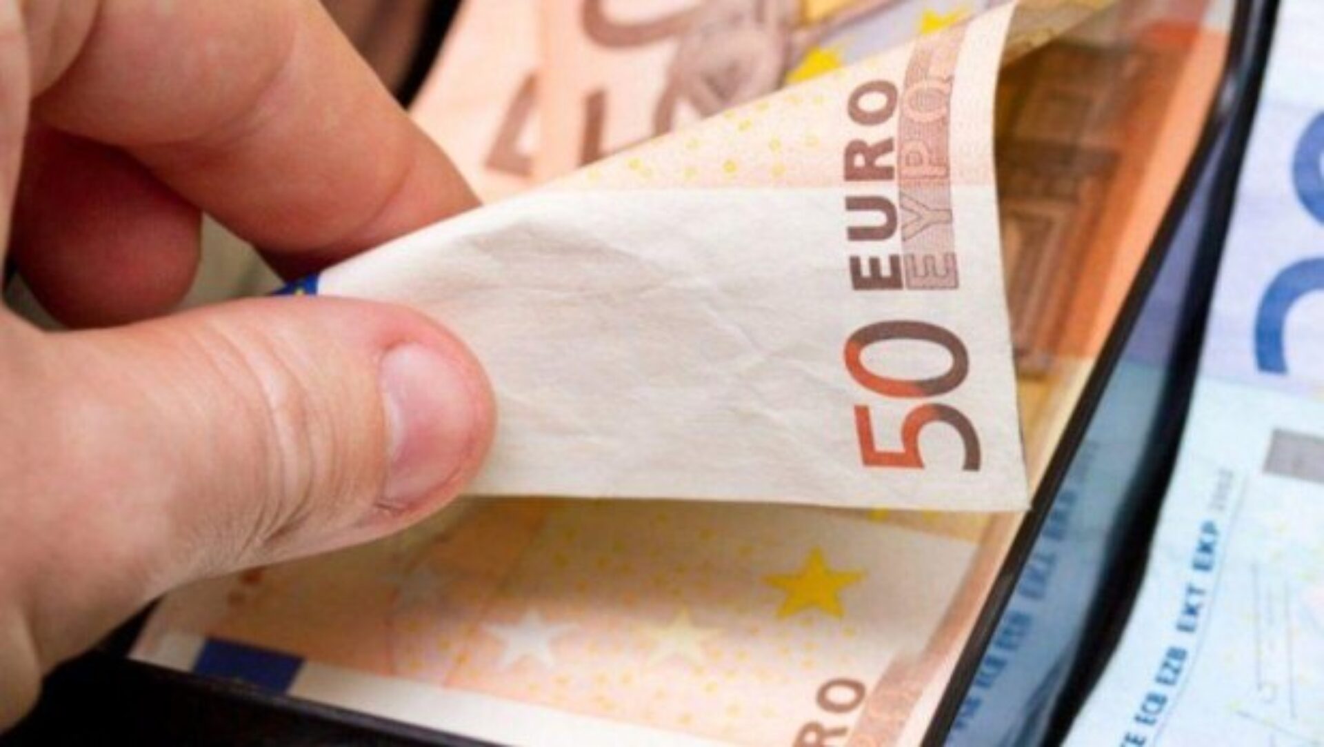 Pay-Rules-for-Greeces-October-28-National-Holiday.jpg