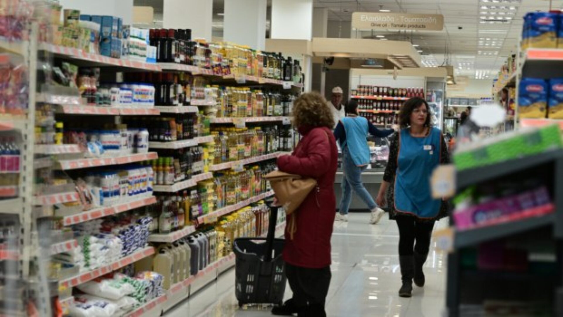 Ανεβαίνουν-σε-2400-οι-κωδικοί-με-μειωμένες-τιμές-στα-σούπερ.jpg