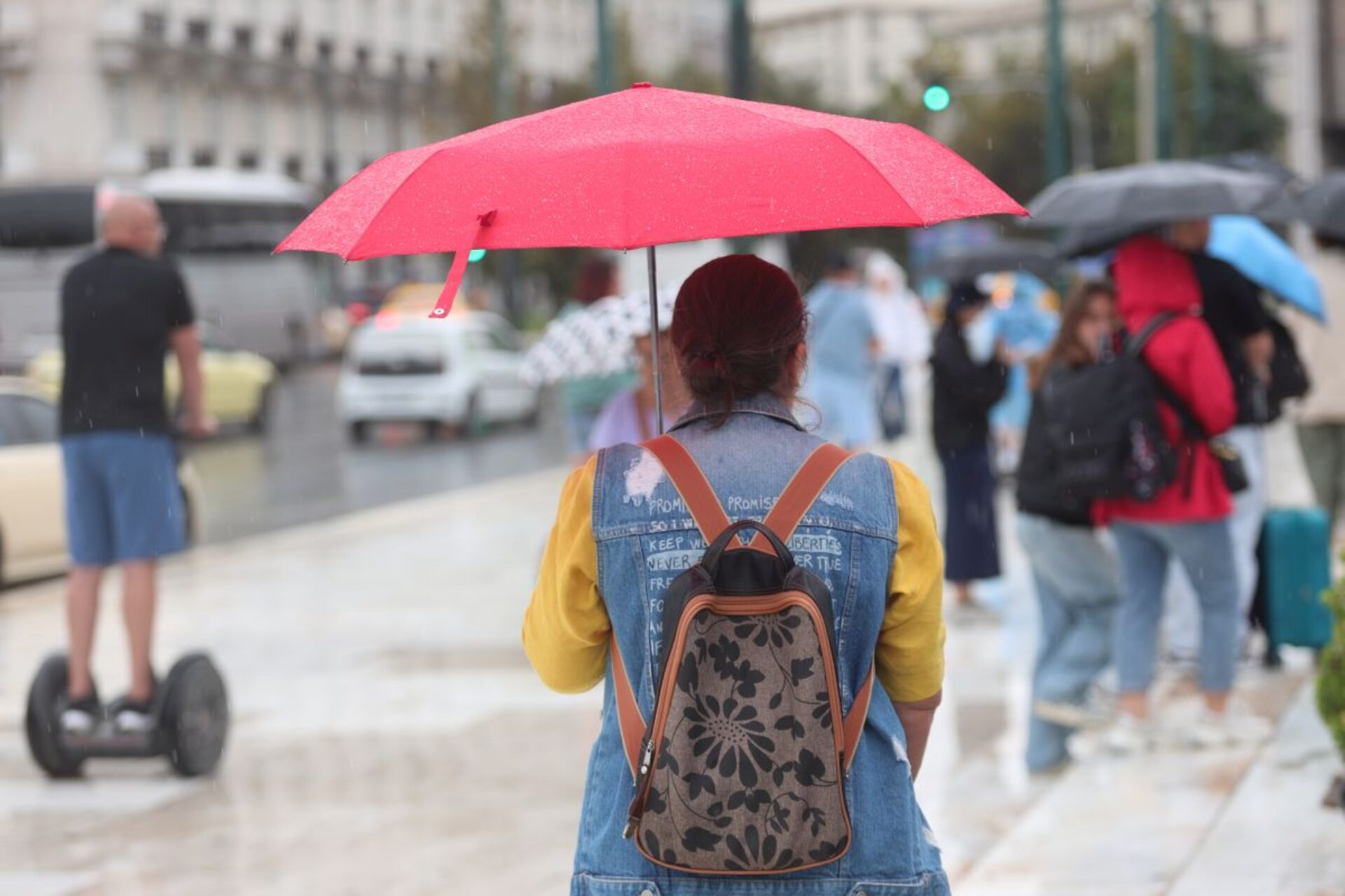 Καιρός: Γιατί τα app στο κινητό πέφτουν έξω