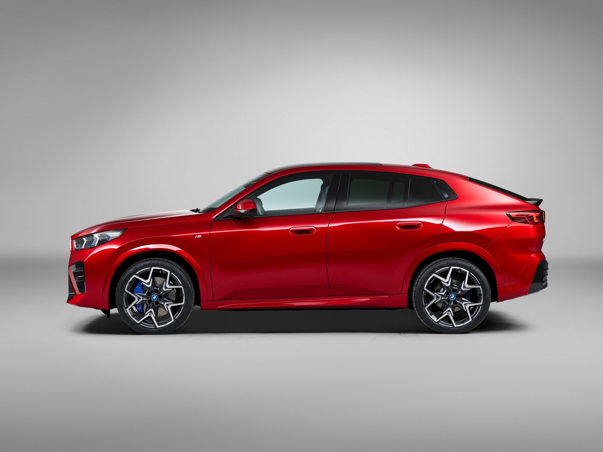 Νέα-BMW-X2-Δείτε-αναλυτικά-τιμές-και-εξοπλισμό-για-όλες.jpg
