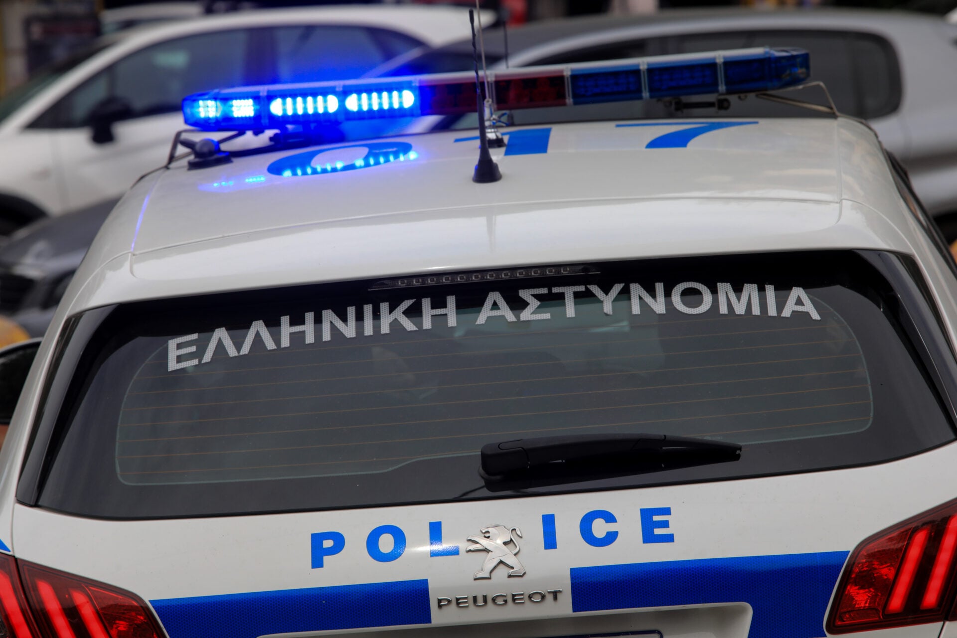 Αθήνα: 20χρονος Ρουμάνος με τον Αλβανό σύντροφό του ασελγούσαν στα ανίψια του