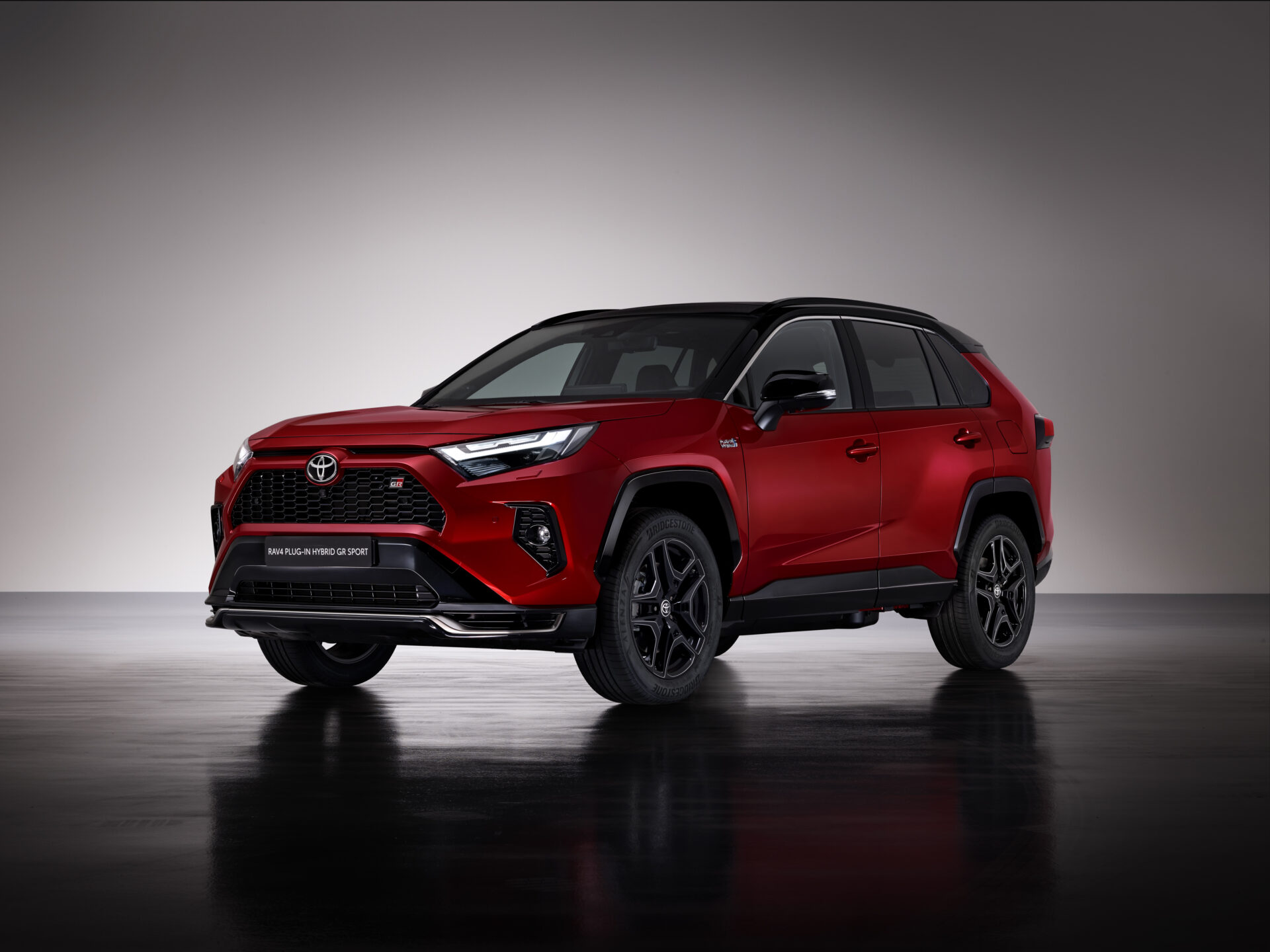 https://ellada.press/wp-content/uploads/2025/11/Νέο-Toyota-RAV4-GR-Sport-–-Η-πιο-σπορ-εκδοχή.jpg