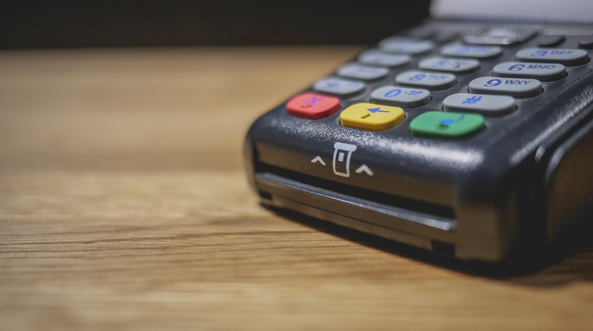 Υποχρεωτικό IRIS στα καταστήματα – Από 1η Δεκεμβρίου αλλάζει ο τρόπος πληρωμών