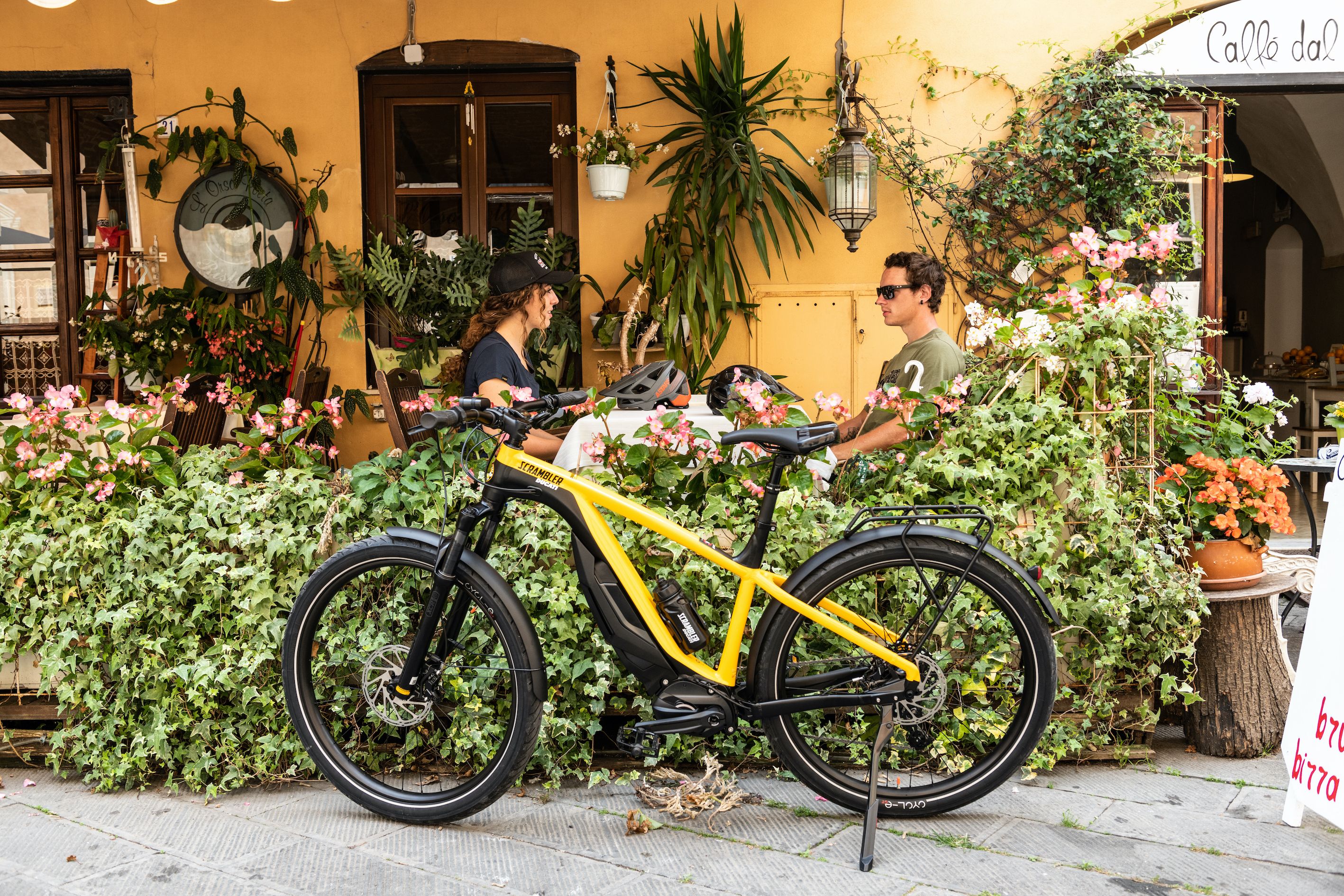 11-ilektriko-podilato-ilektrika-podilata-ebike-ebikes-e-bike-e-bikes-Ducati-e-Scrambler-eScrambler